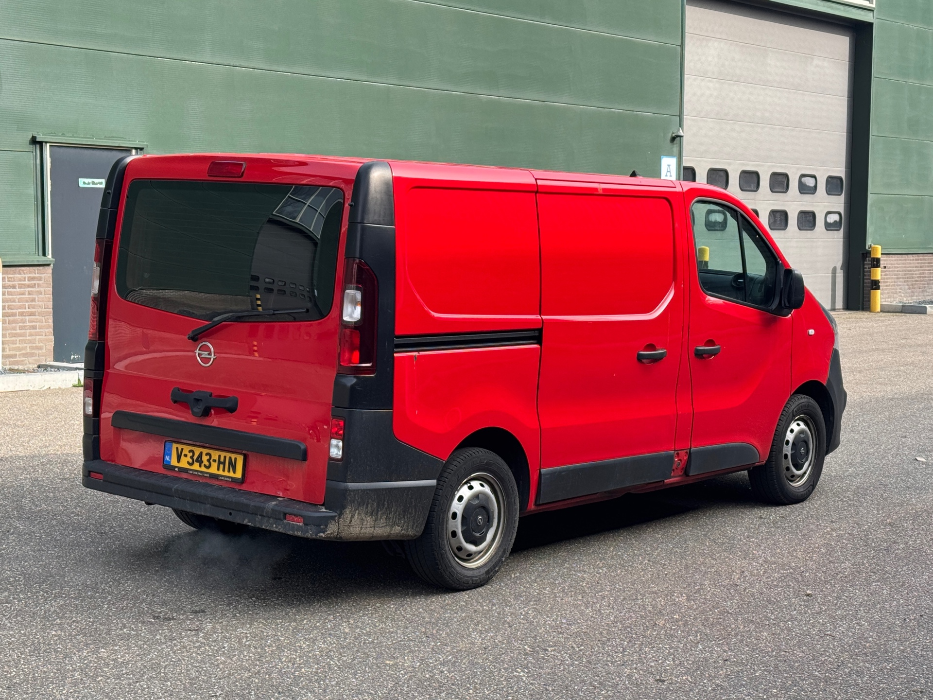 Foto van Opel Vivaro-b