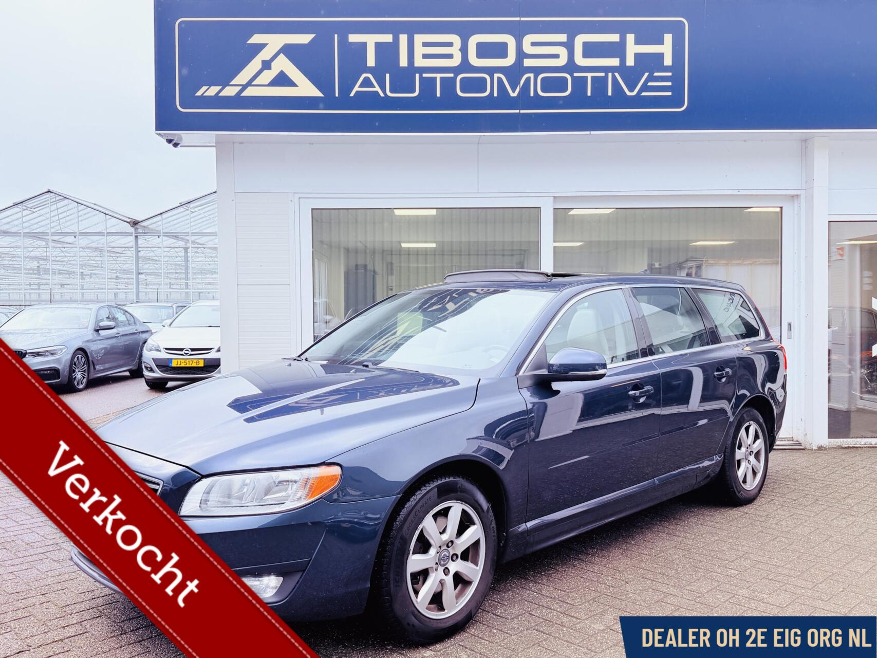 Volvo V70 T4 Dealer oh SCHUIFDAK LEDER TREKHAAK 1600 kg 2013 - voorkant