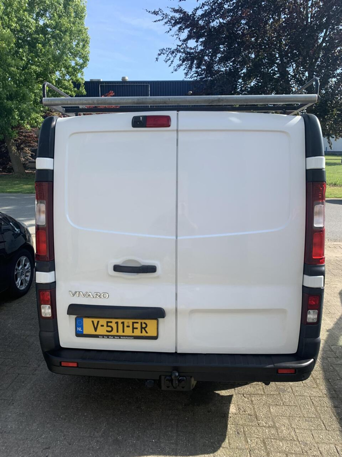 Foto van Opel Vivaro-b