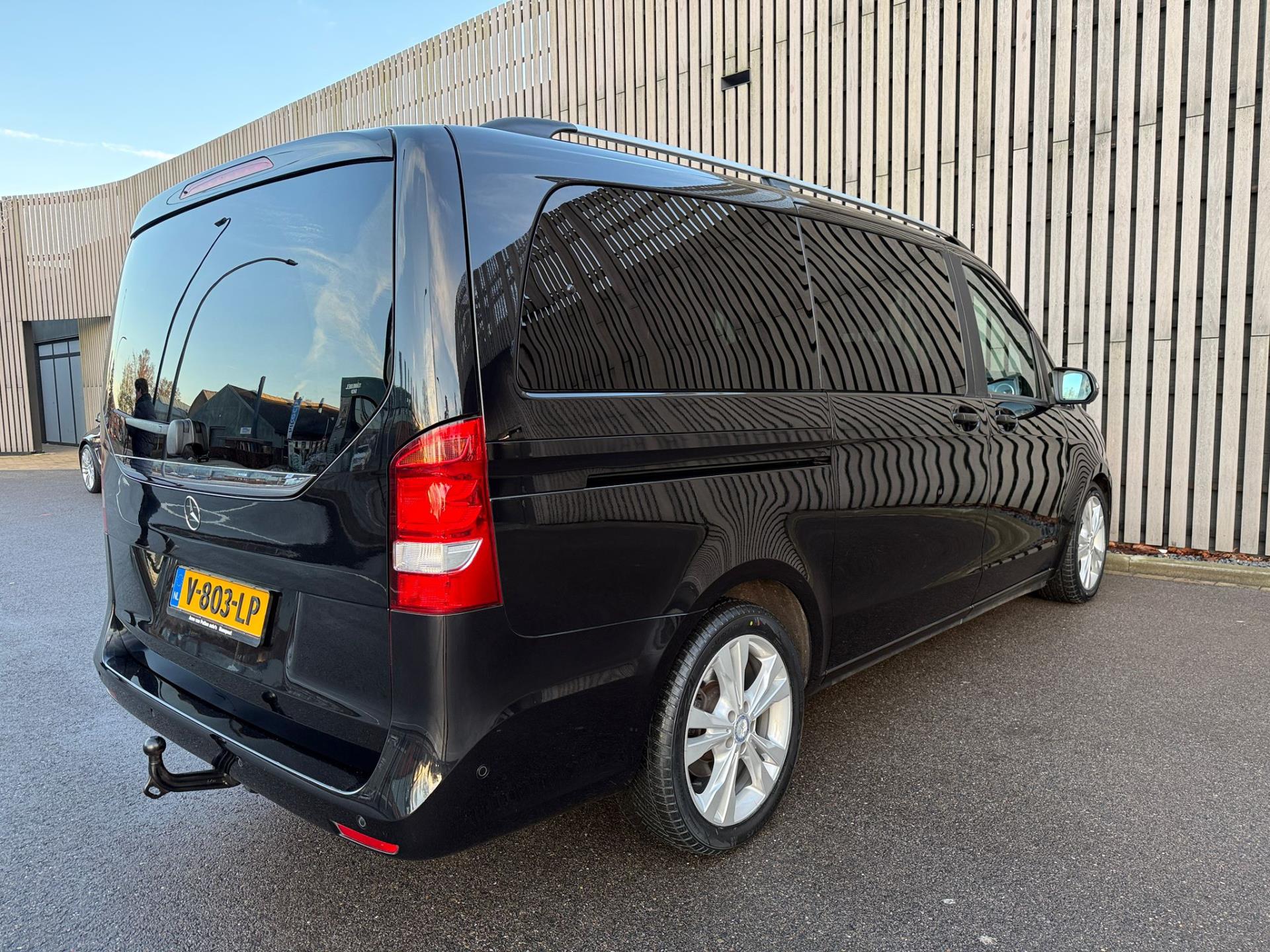 Foto van Mercedes-Benz V-klasse