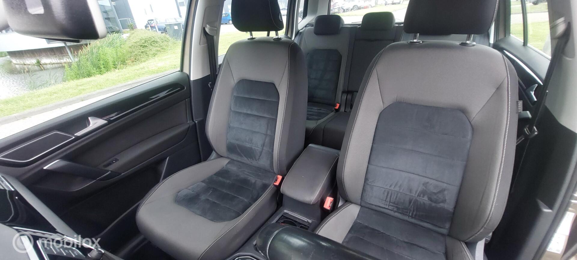 Foto van Volkswagen Golf Sportsvan