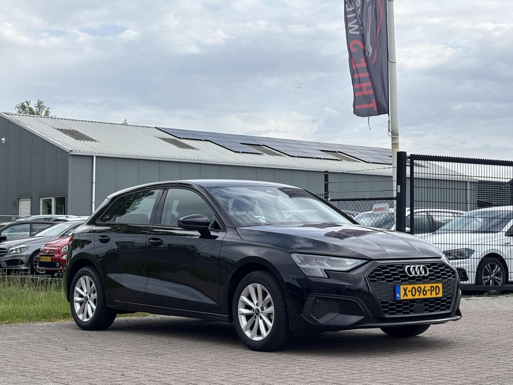 Audi A3 Sportback 30 TFSI Pro Line acc apple carplay 2023 - voorkant