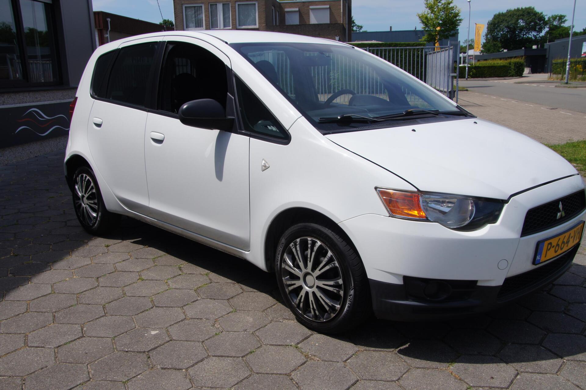 Foto van Mitsubishi Mitsubishi Colt