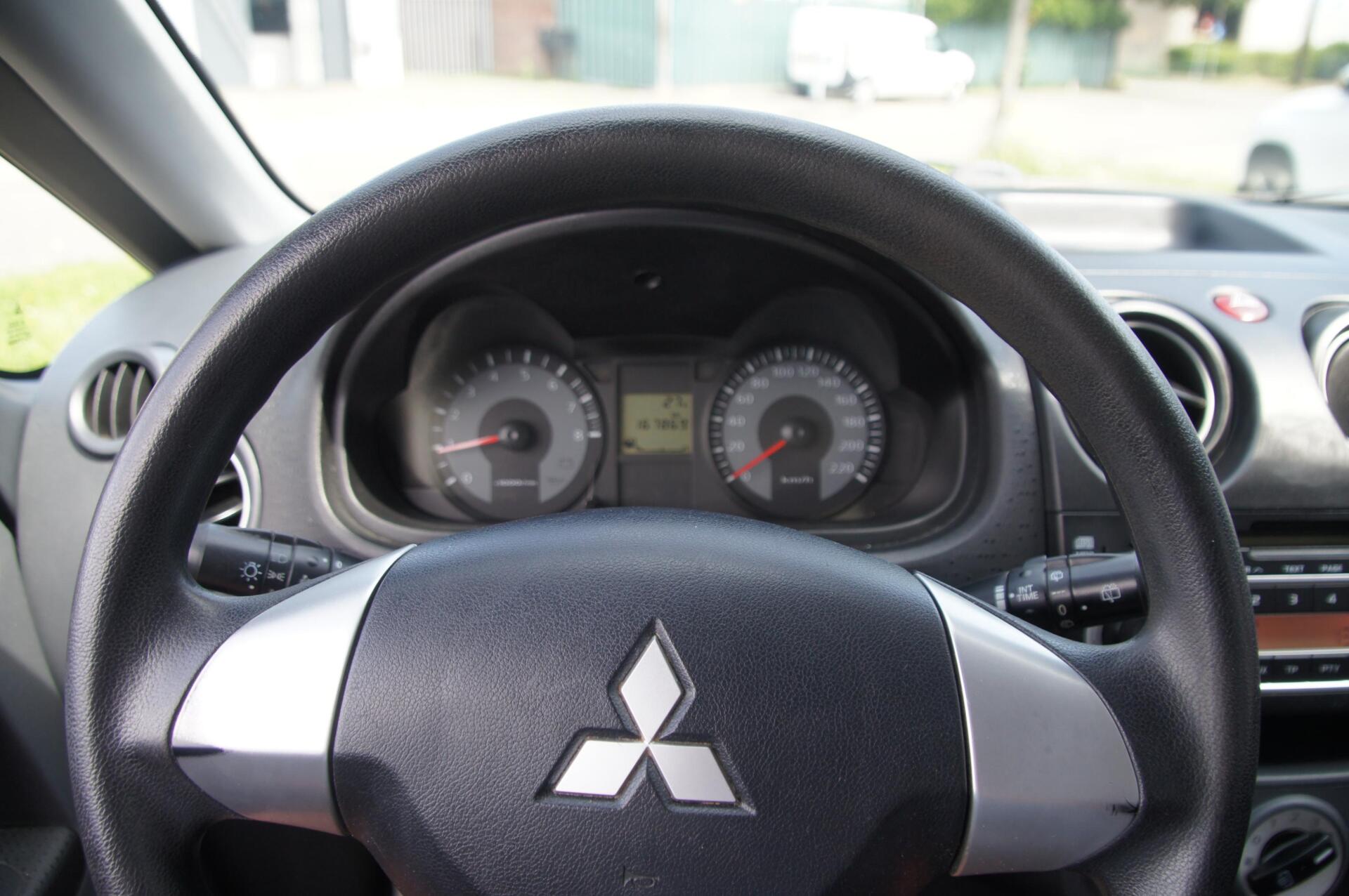 Foto van Mitsubishi Mitsubishi Colt