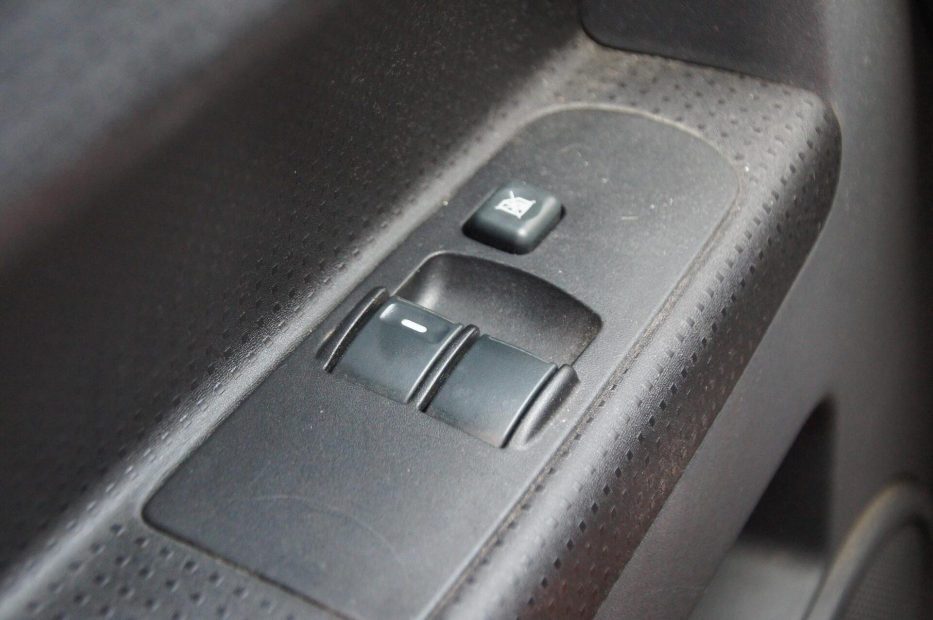 Foto van Mitsubishi Mitsubishi Colt