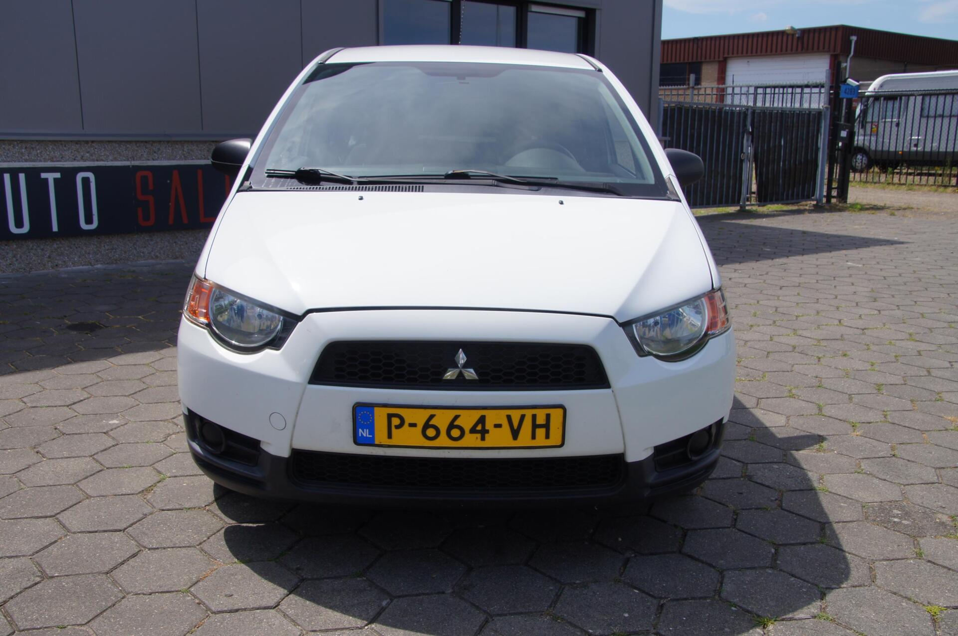 Foto van Mitsubishi Mitsubishi Colt