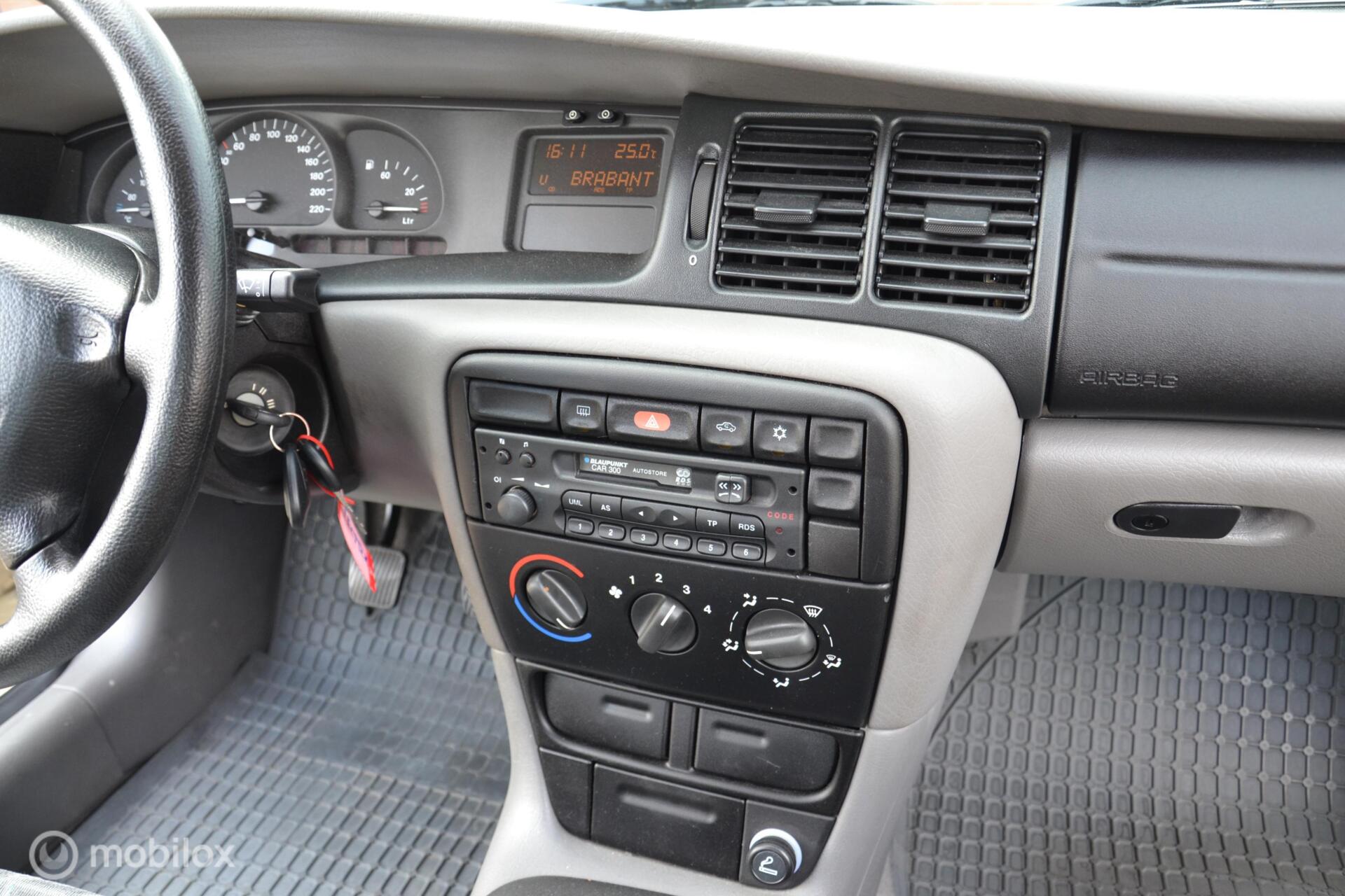 Foto van Opel Vectra-b