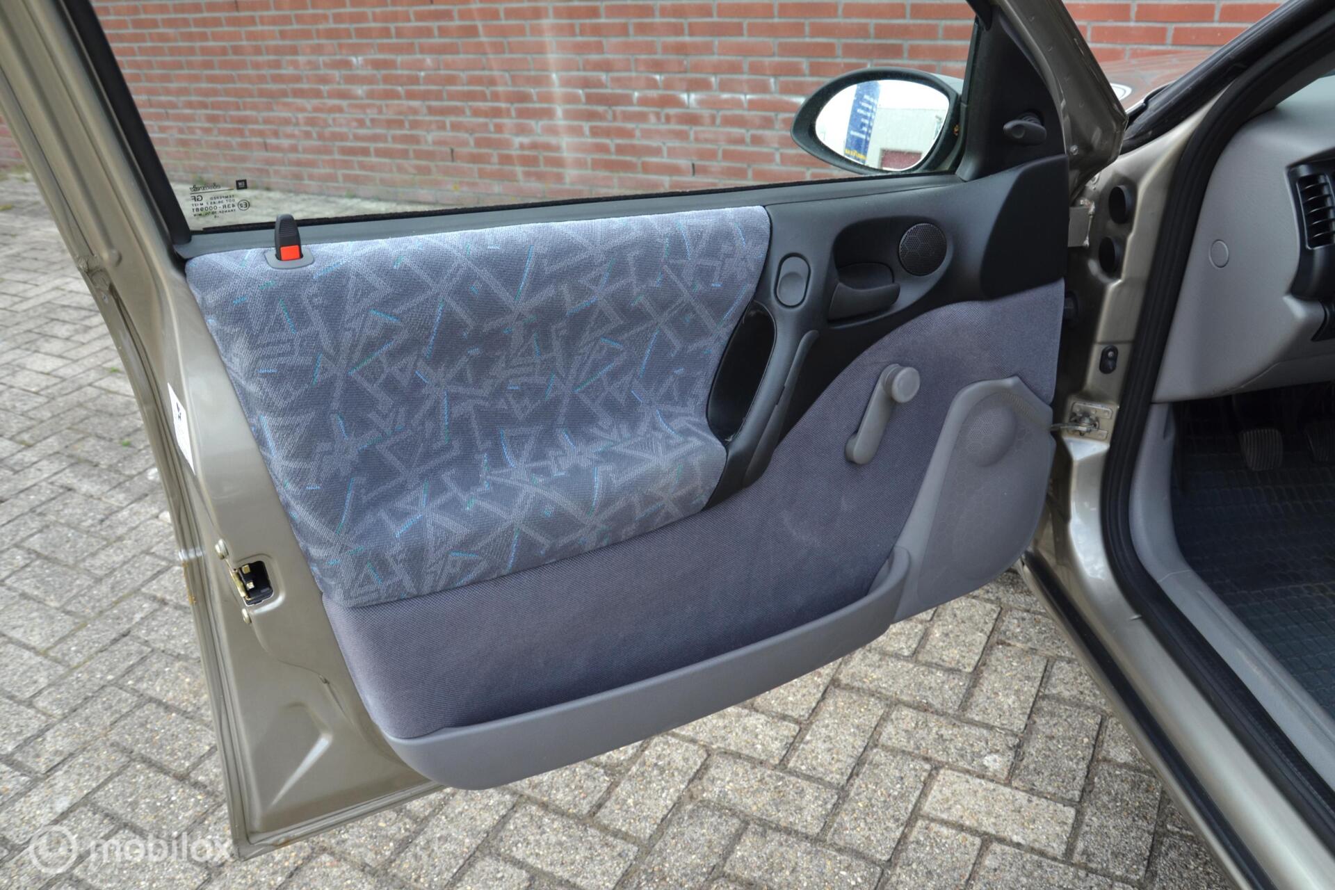 Foto van Opel Vectra-b