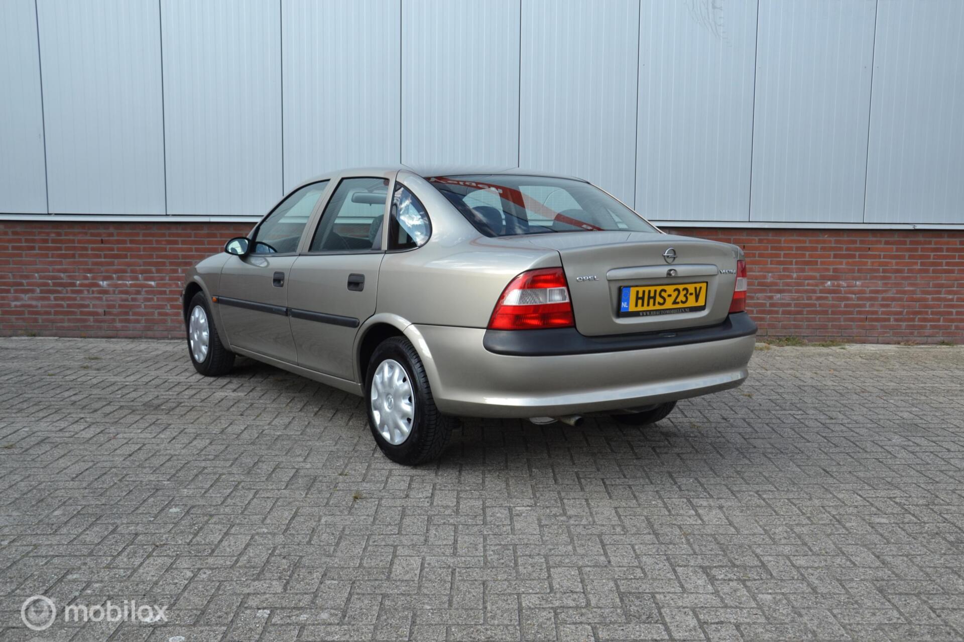 Foto van Opel Vectra-b