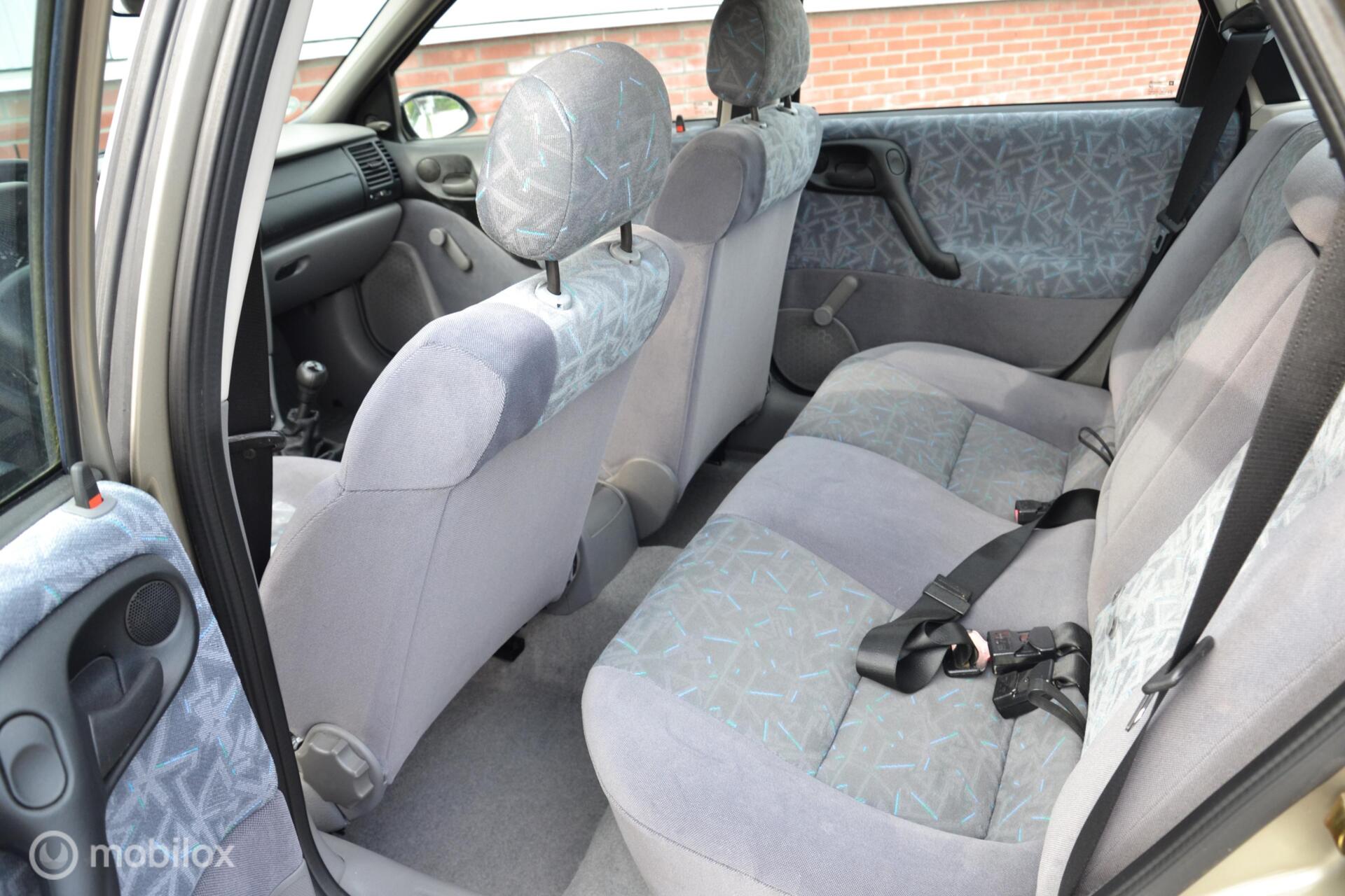 Foto van Opel Vectra-b