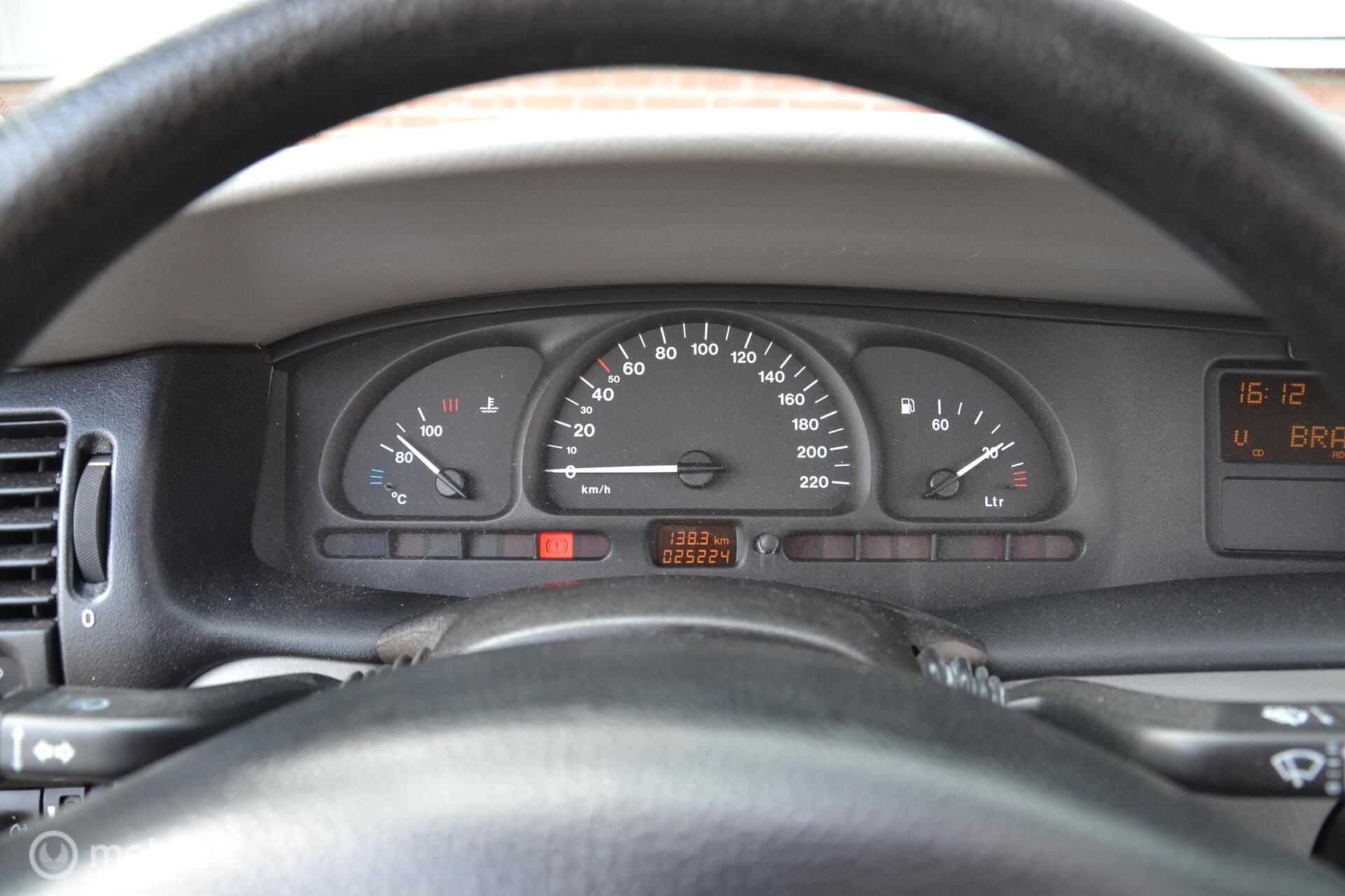 Foto van Opel Vectra-b