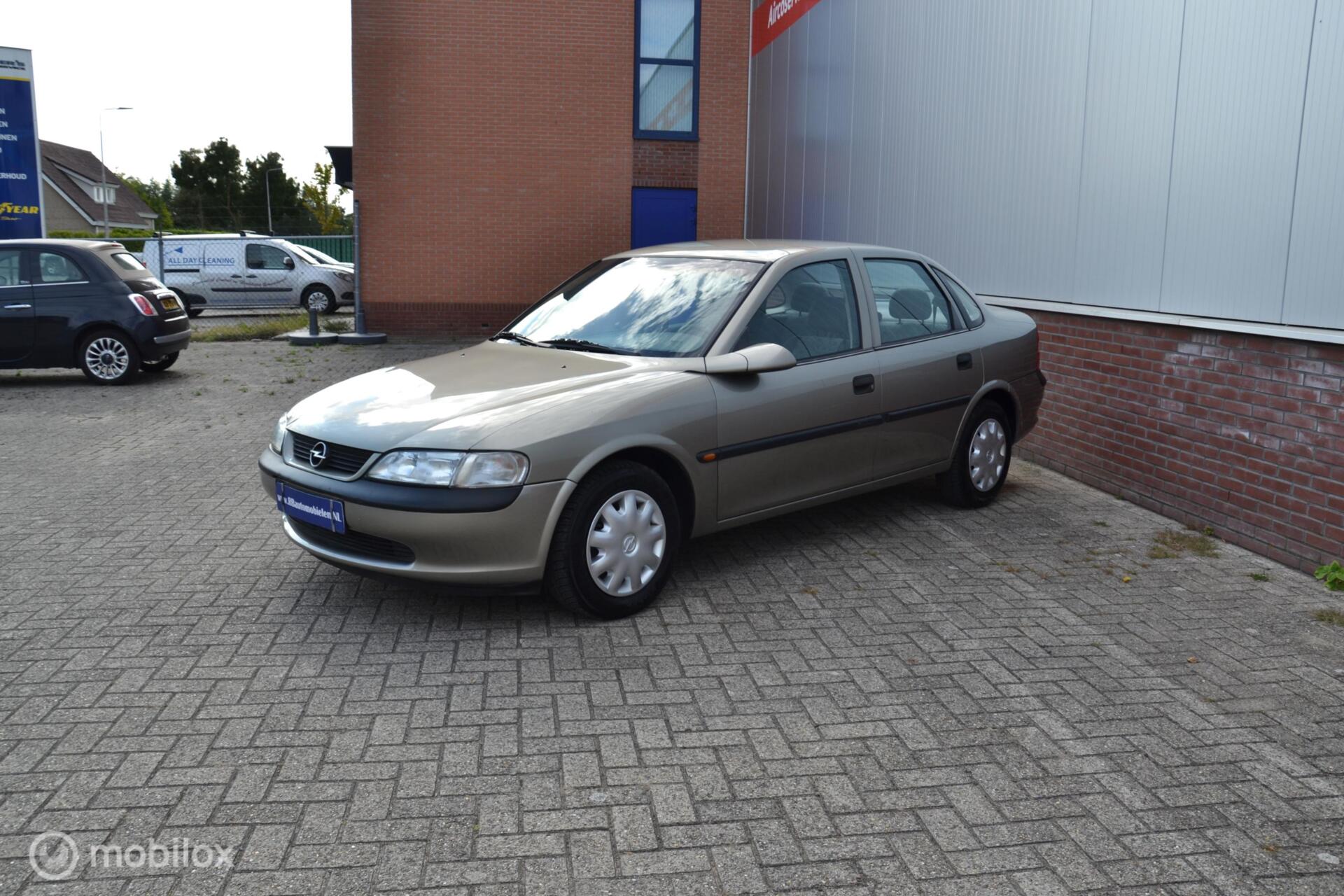 Foto van Opel Vectra-b