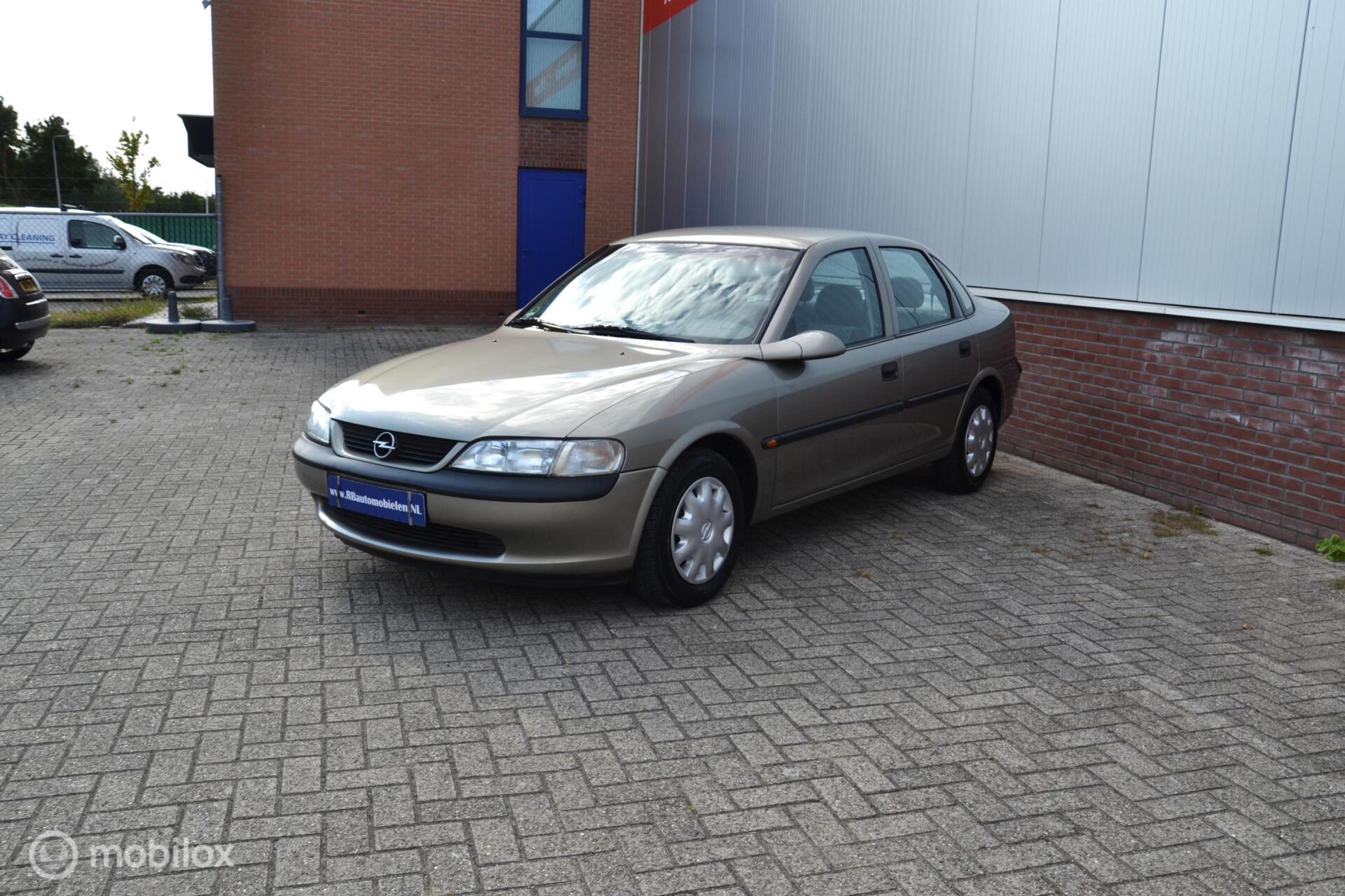 Foto van Opel Vectra-b