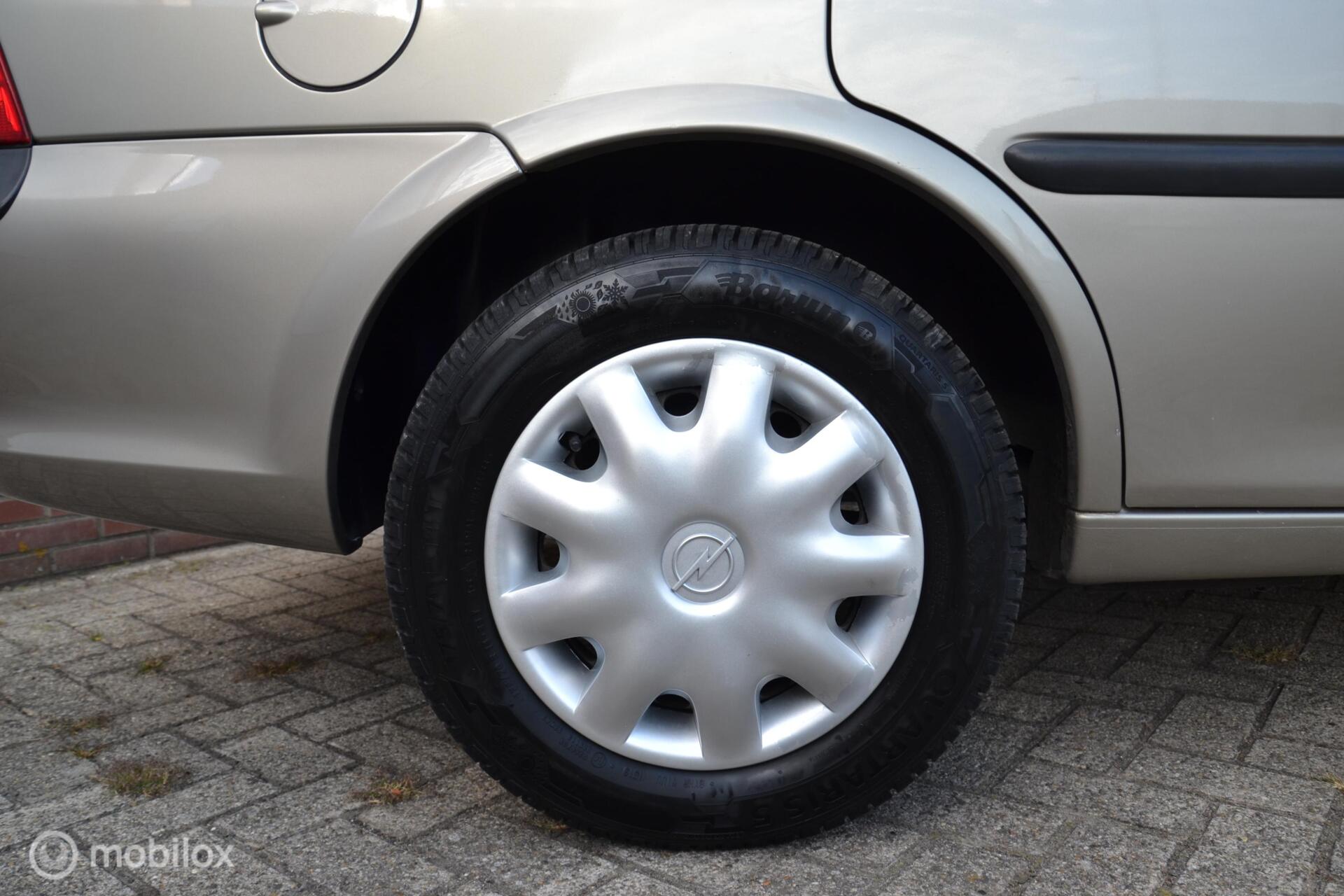 Foto van Opel Vectra-b