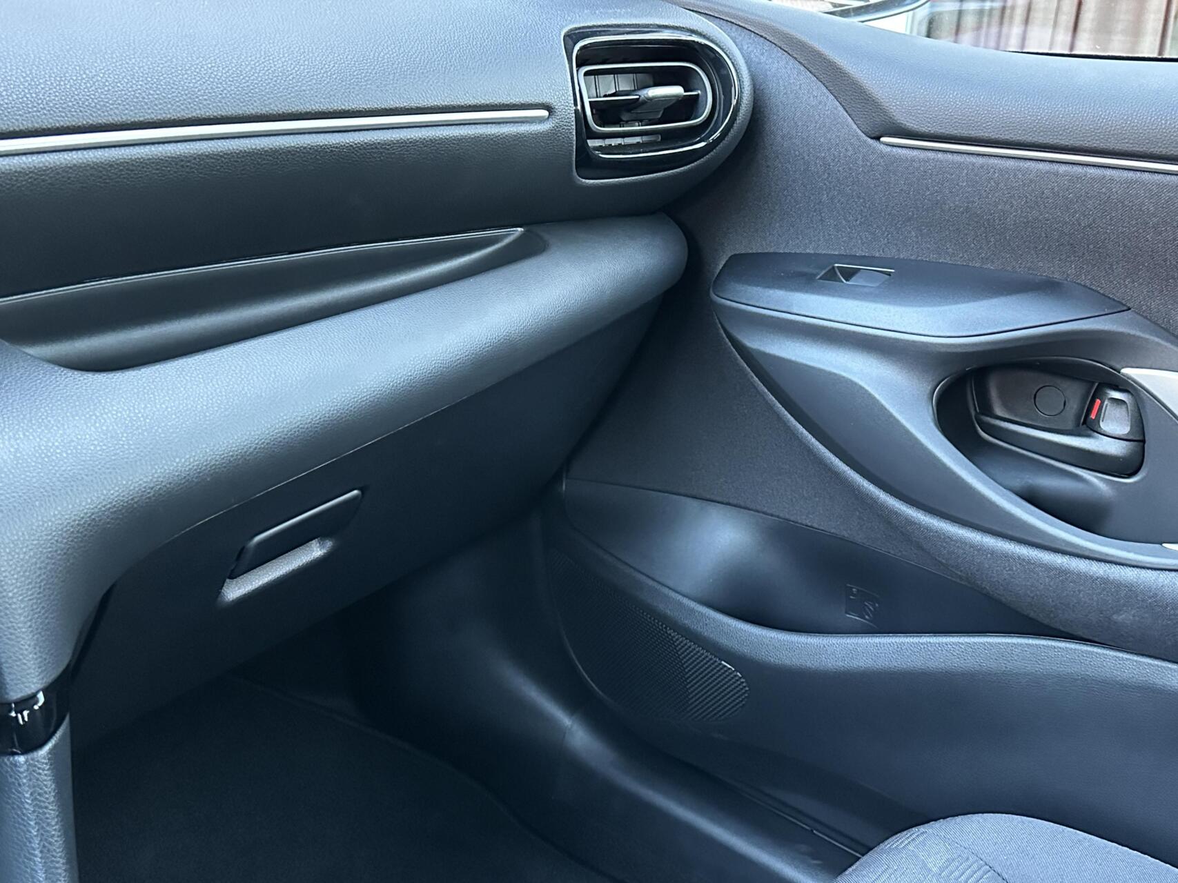 Foto van Mazda Mazda2 Hybrid