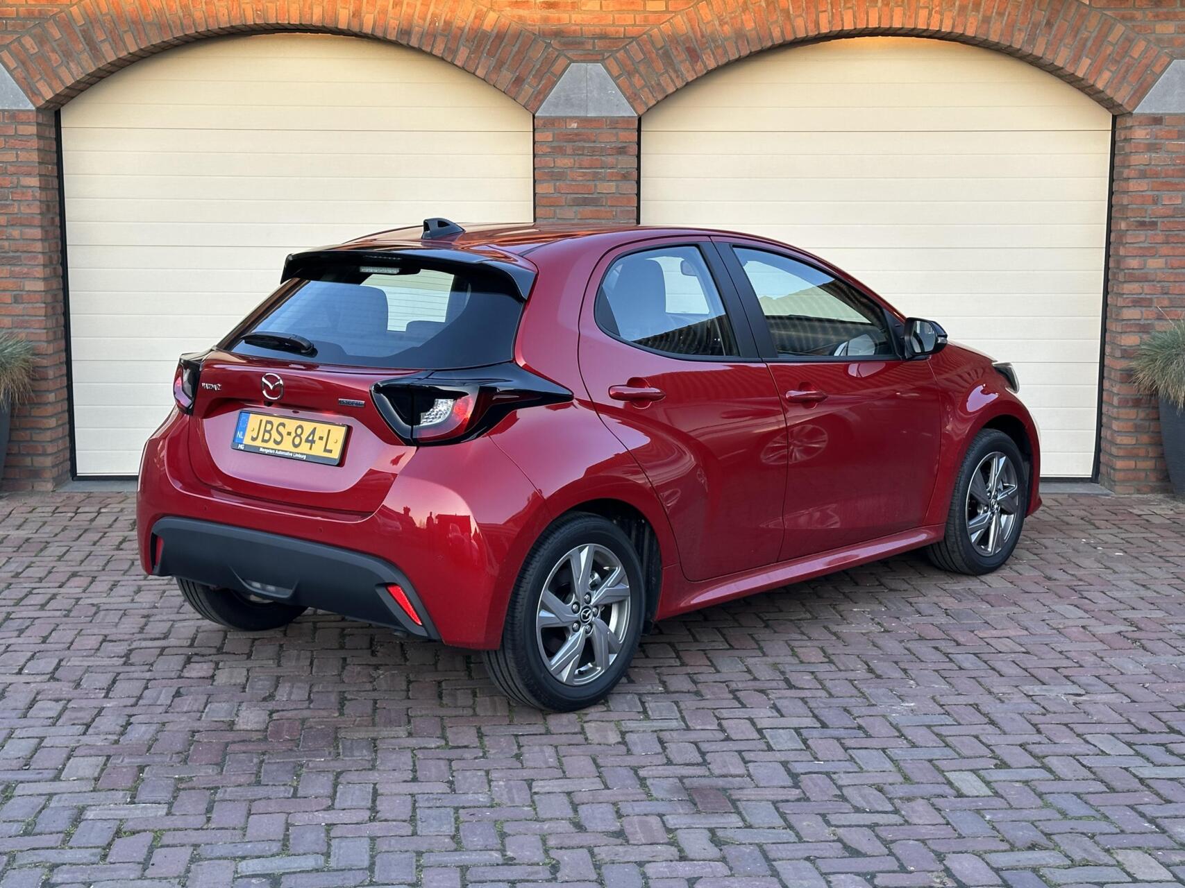 Foto van Mazda Mazda2 Hybrid