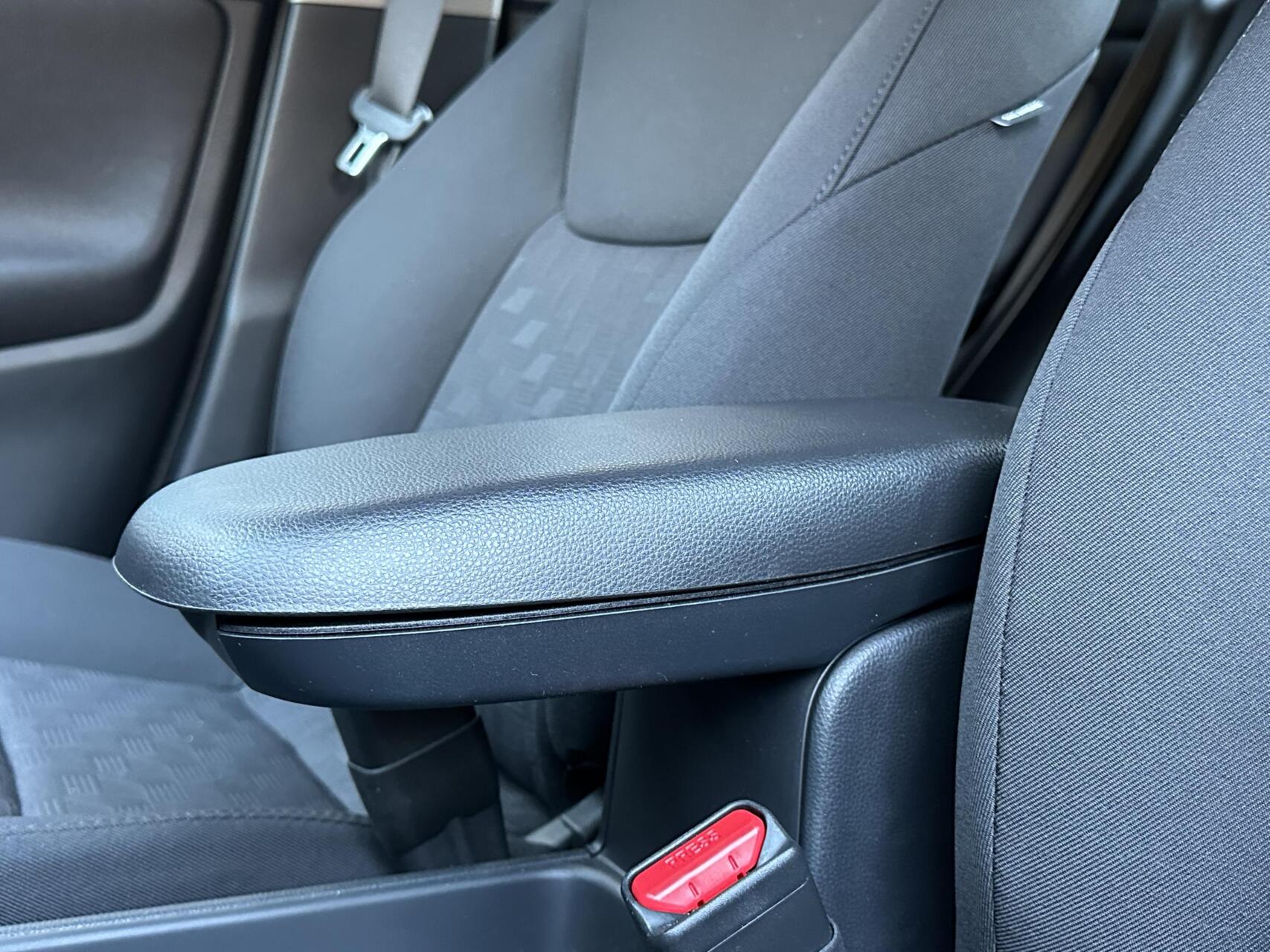 Foto van Mazda Mazda2 Hybrid