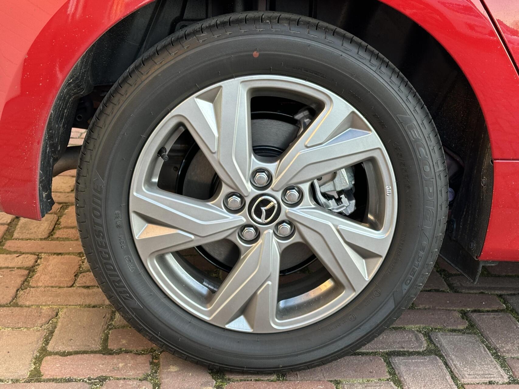 Foto van Mazda Mazda2 Hybrid