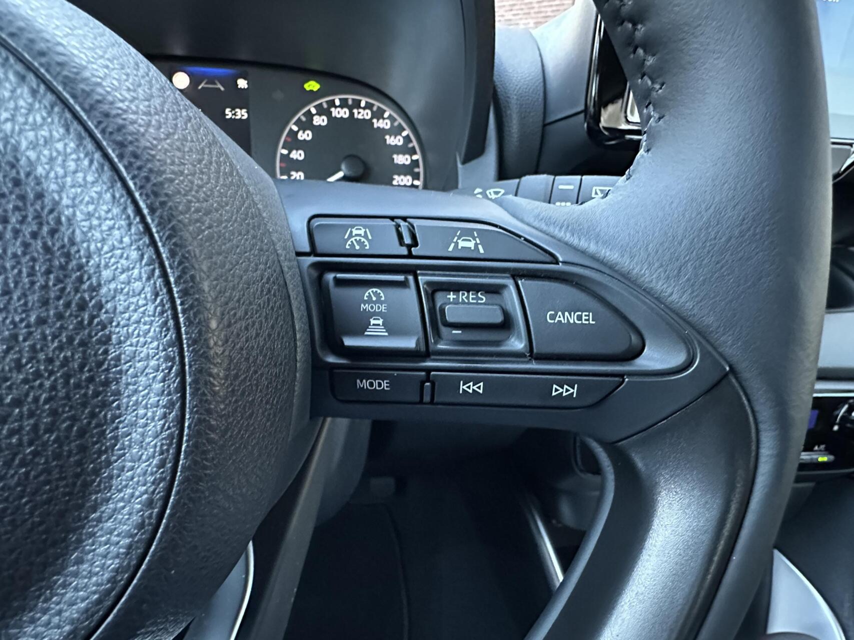 Foto van Mazda Mazda2 Hybrid