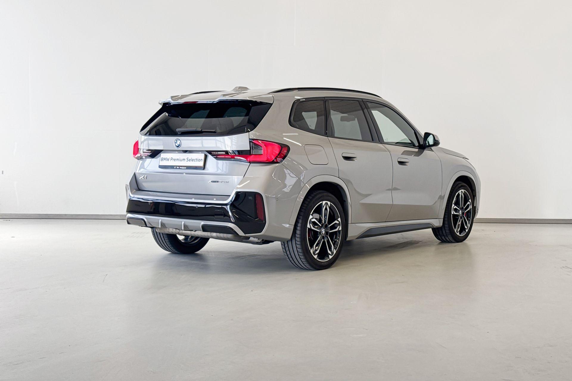 Foto van BMW X1 Xdrive25e