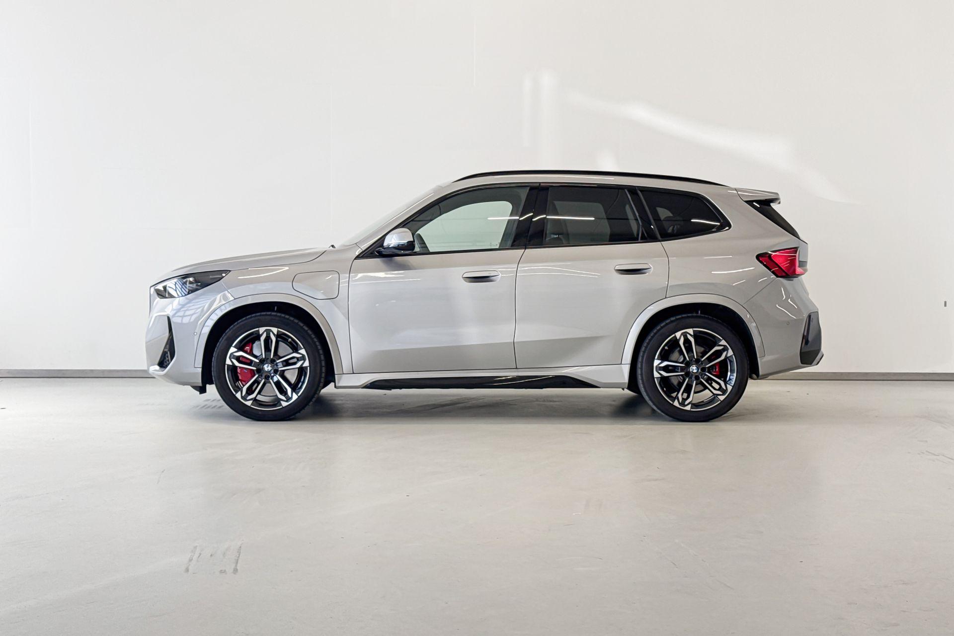 Foto van BMW X1 Xdrive25e