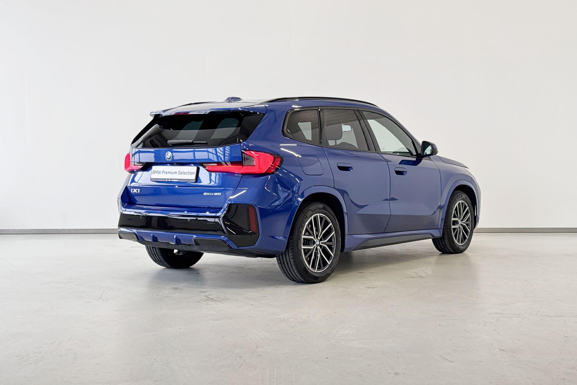 Foto van BMW Ix1 Edrive20