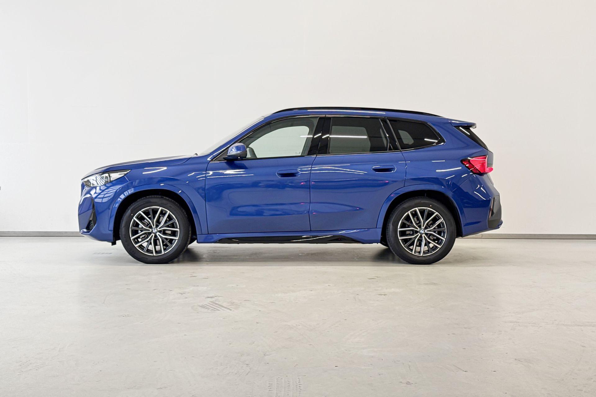 Foto van BMW Ix1 Edrive20