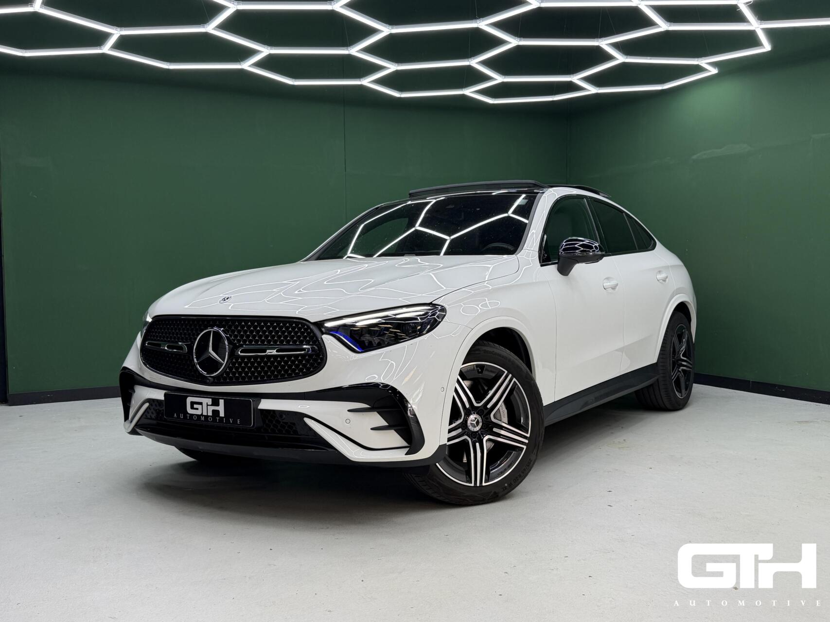 Mercedes-Benz GLC 200 4Matic 300e 4MATIC AMG Line 2025 - voorkant