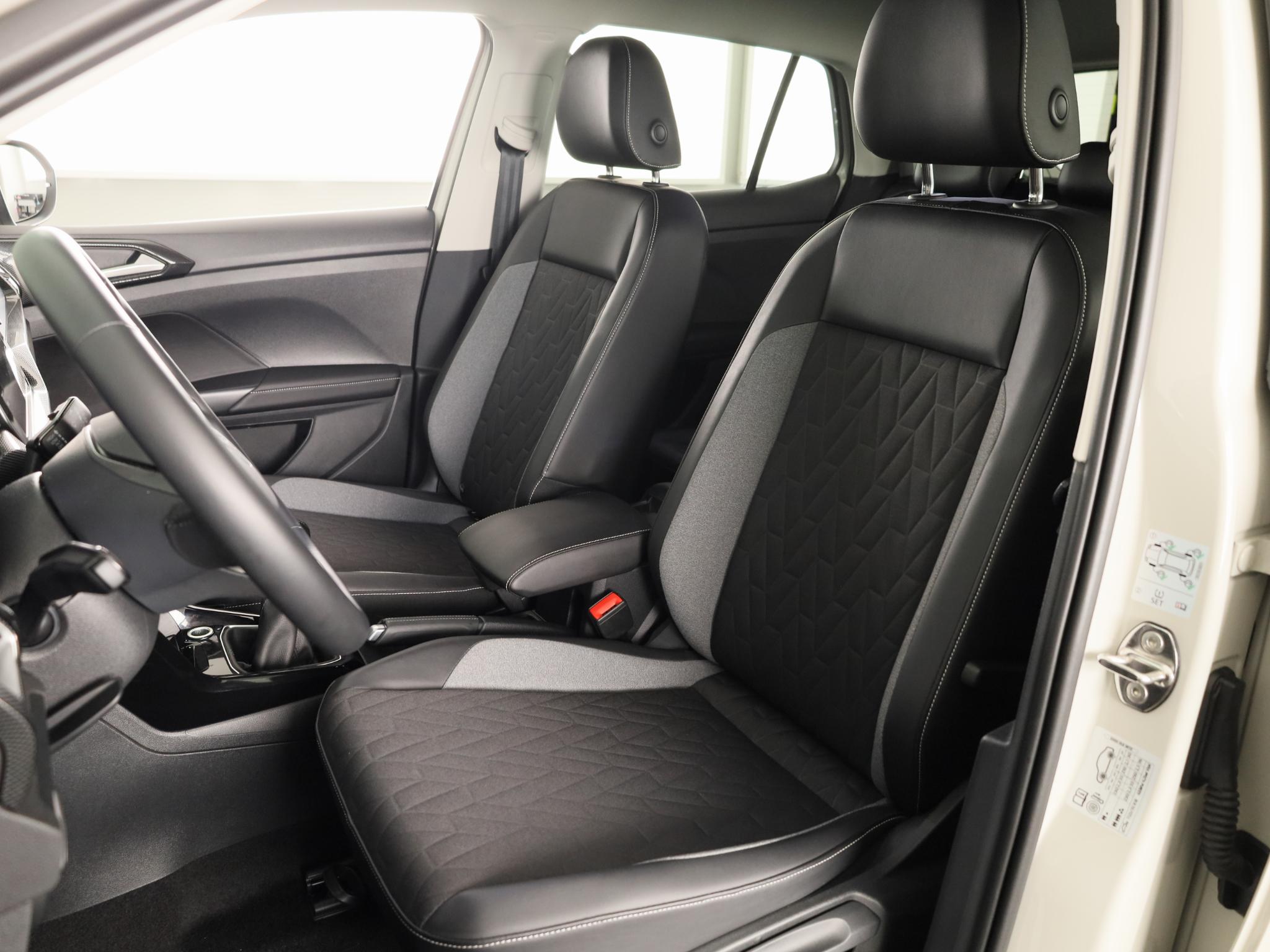 Foto van Volkswagen T-cross