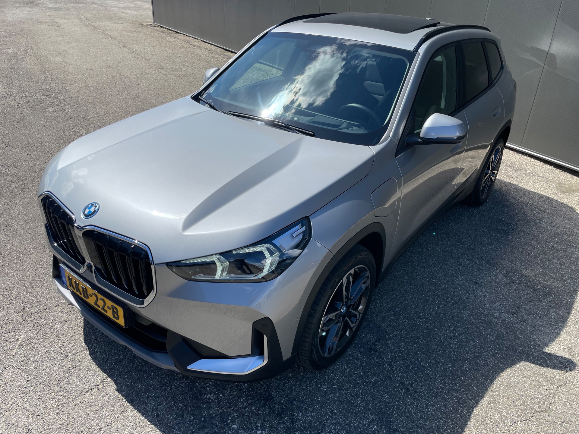 Foto van BMW X1 Xdrive25e