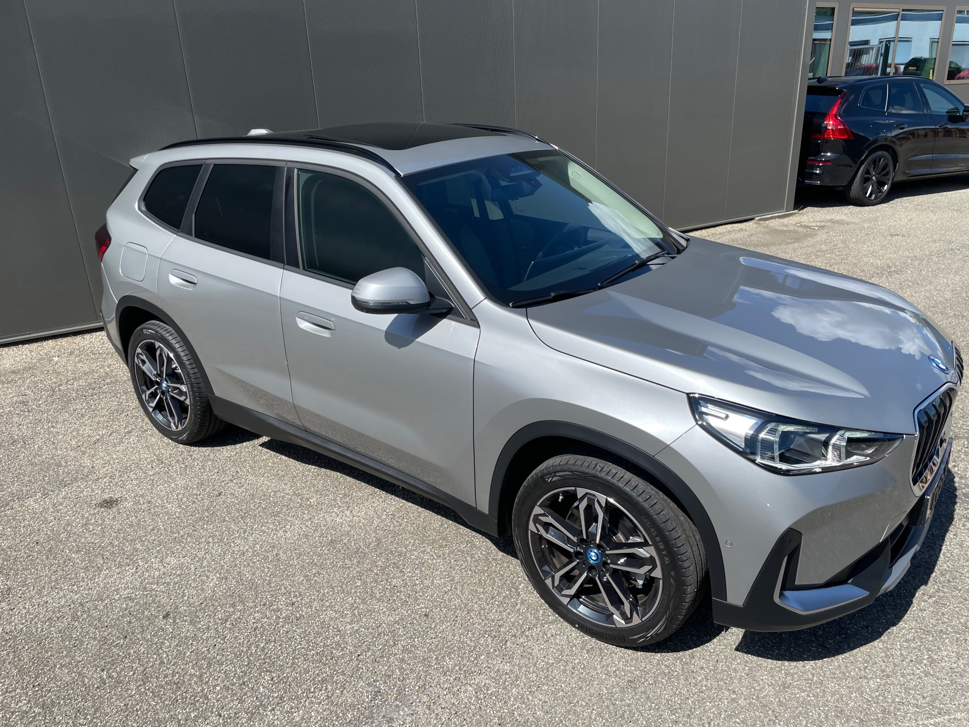 Foto van BMW X1 Xdrive25e