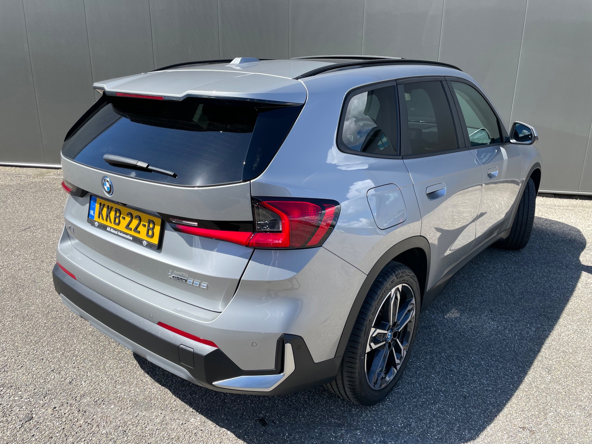 Foto van BMW X1 Xdrive25e