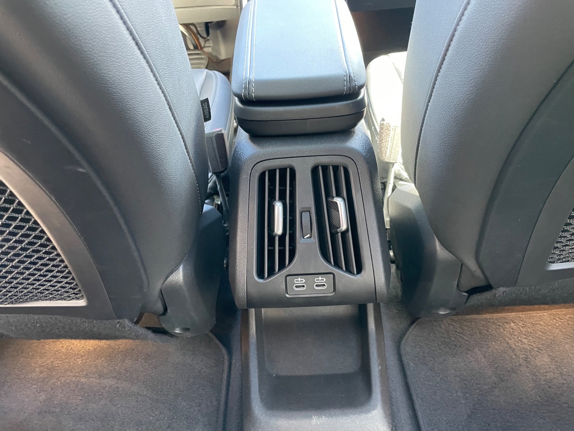 Foto van BMW X1 Xdrive25e