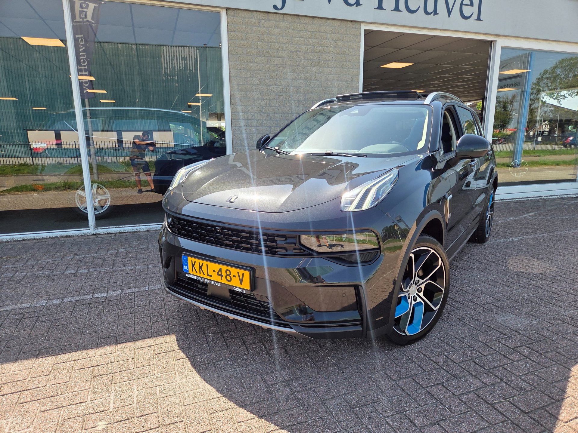 Foto van Lynk&co LYNK & Co 01