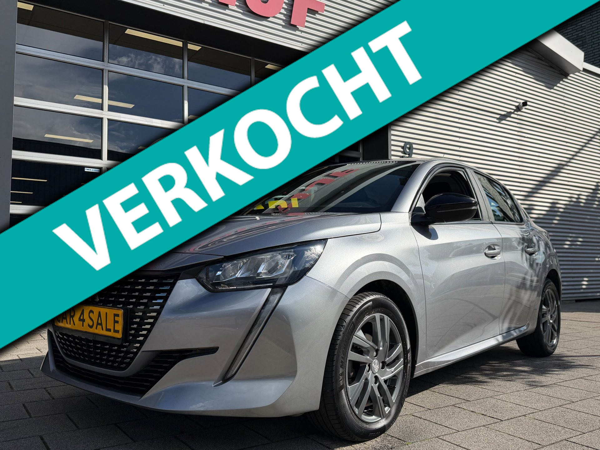 Peugeot 208 1.2 PureTech Active Pack 19.000 KM - Apple CarPlay / Navigatie I Airco I LED I PDC I Sport velgen I Dealer onderhouden 2022 - voorkant