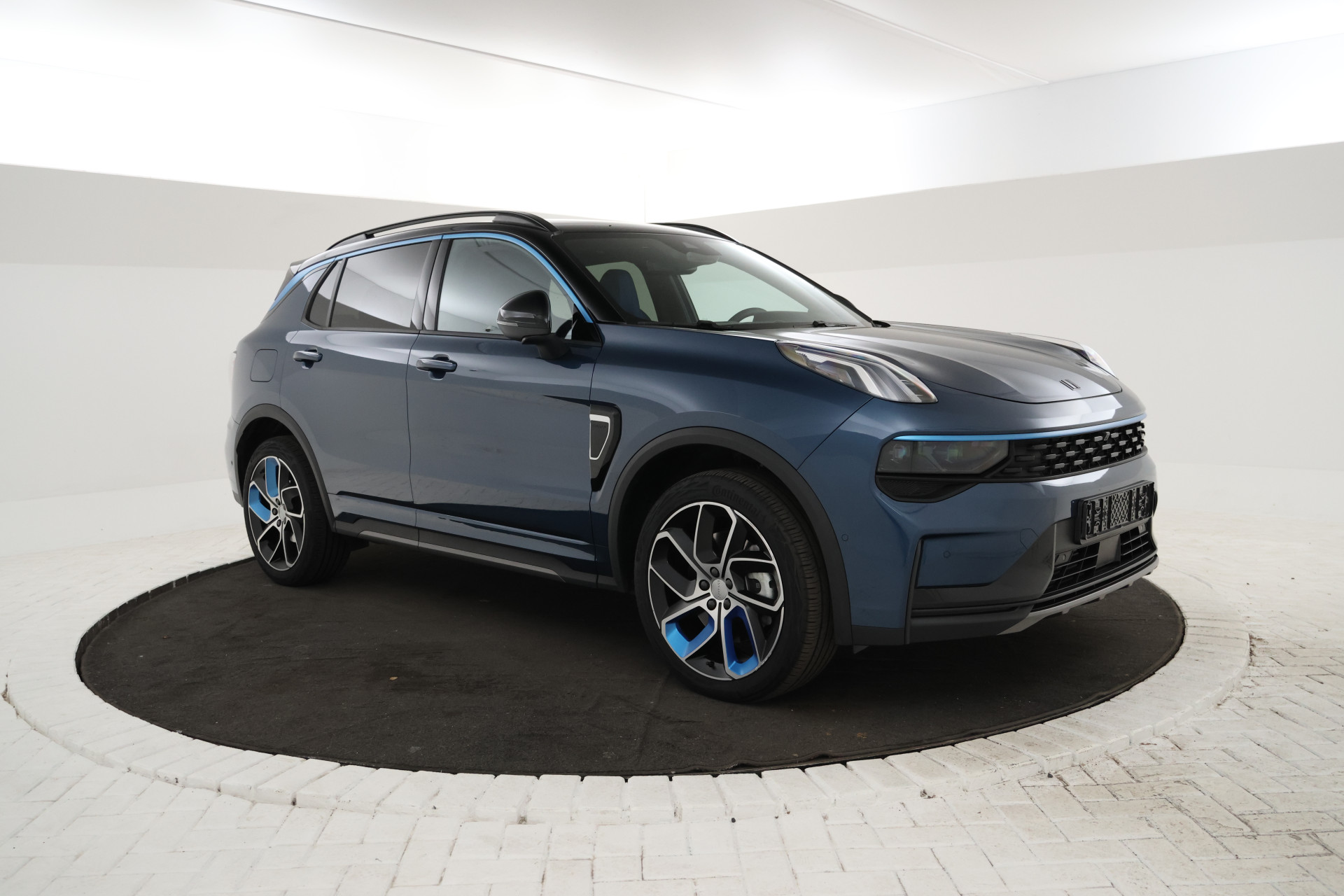 Foto van Lynk&co LYNK & Co 01