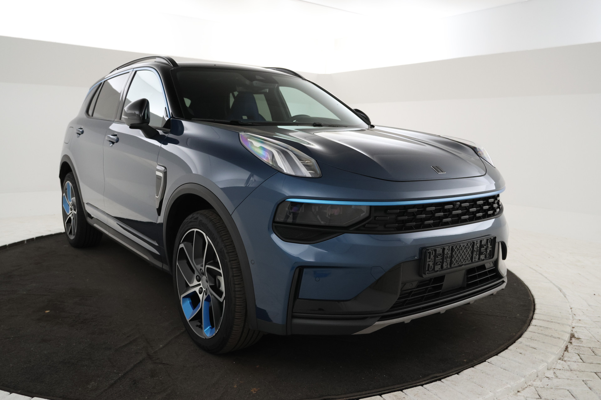 Foto van Lynk&co LYNK & Co 01