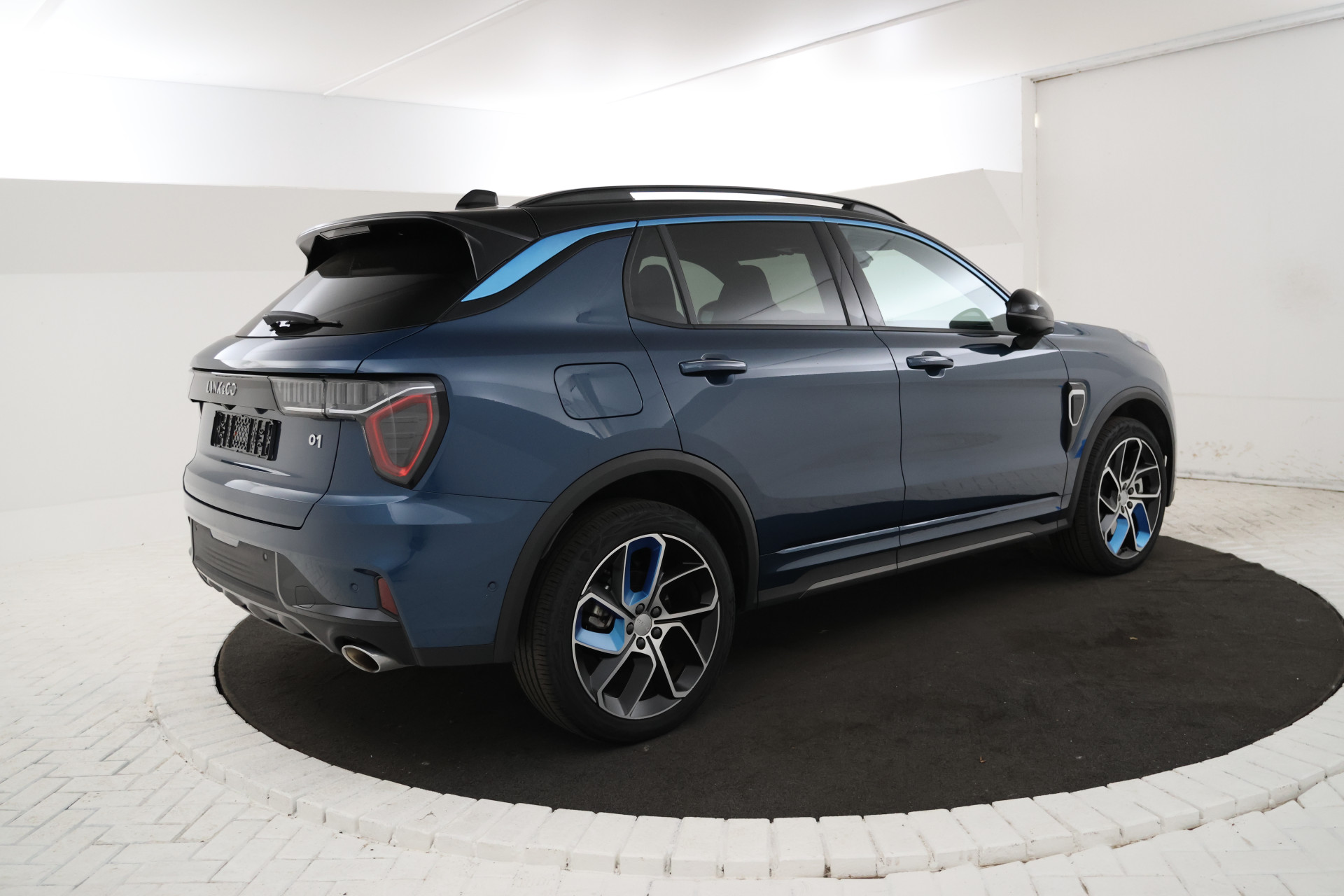 Foto van Lynk&co LYNK & Co 01