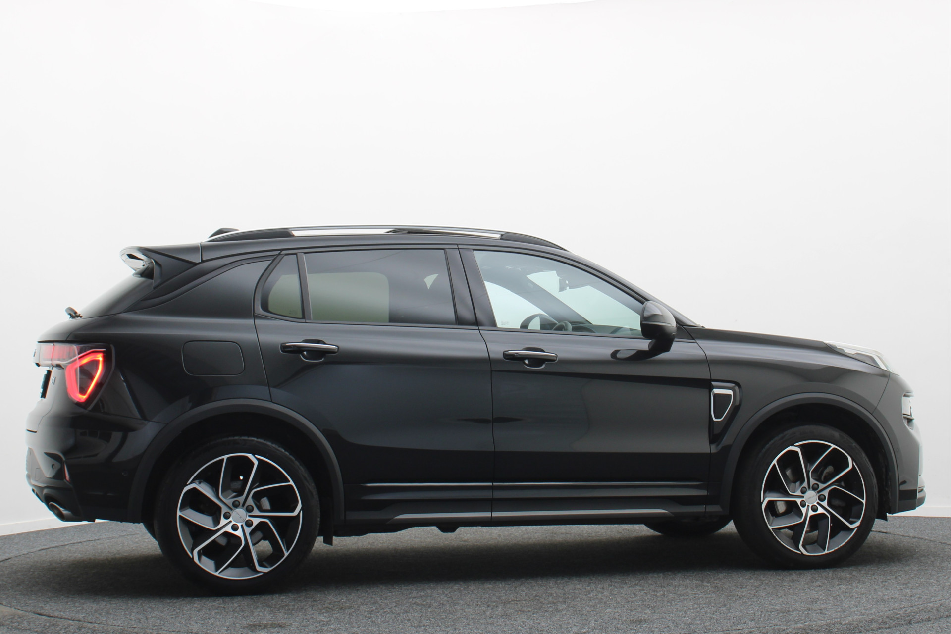 Foto van Lynk&co LYNK & Co 01