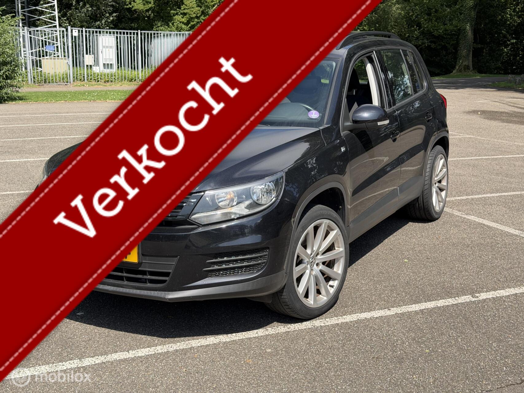 Volkswagen Tiguan 1.4 Benzine  // PANORAMADAK // FACELIFT 2013 - voorkant