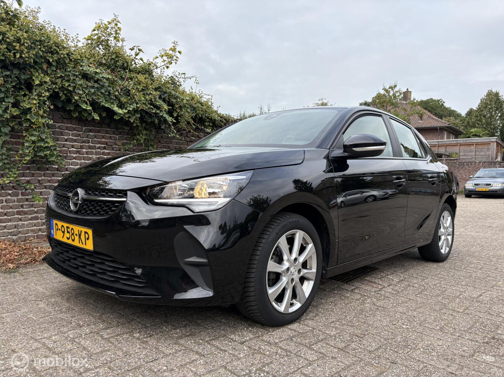 Opel Corsa 1.2 Edition Apple CarPlay Navigatie / APK 01-2028 2022 - voorkant