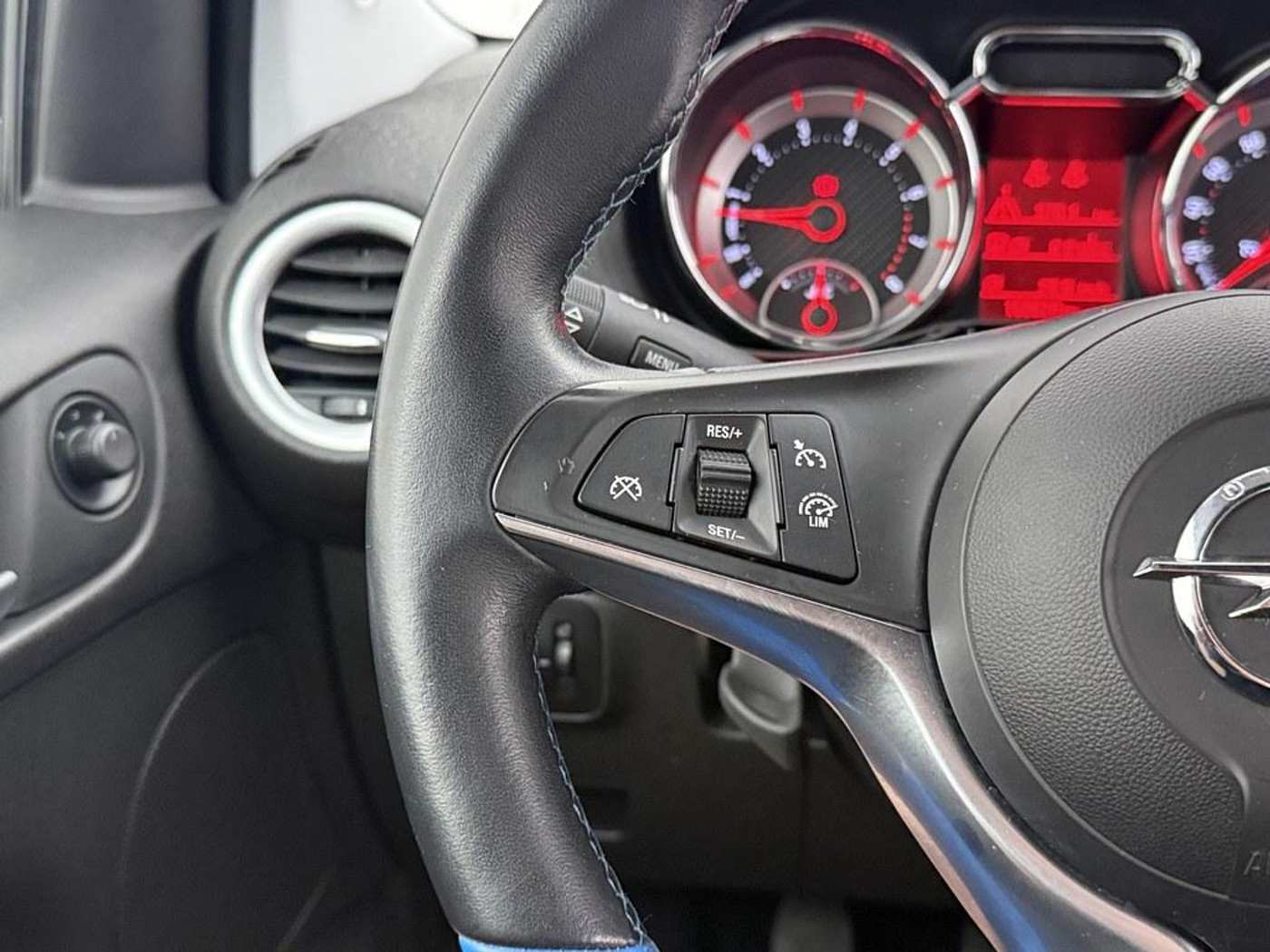 Foto van Opel Adam