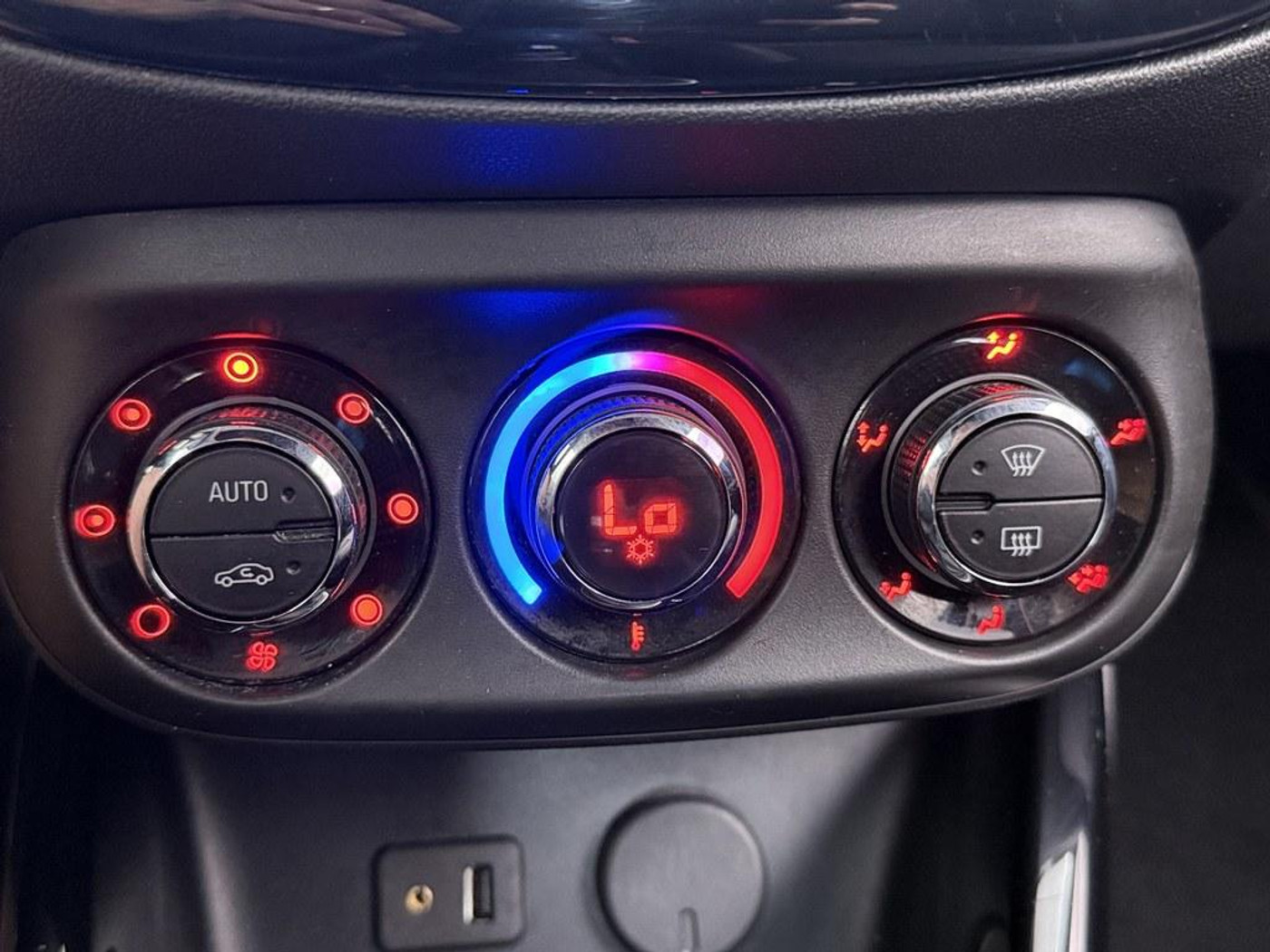 Foto van Opel Adam