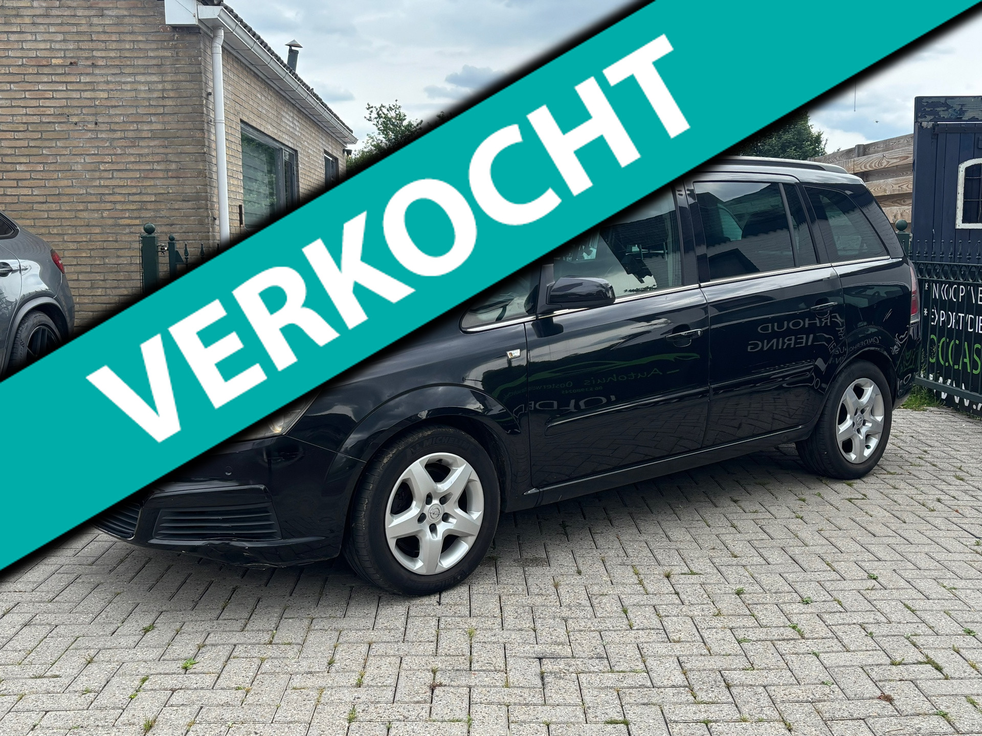 Opel Zafira 2.2 Business 2006 - voorkant