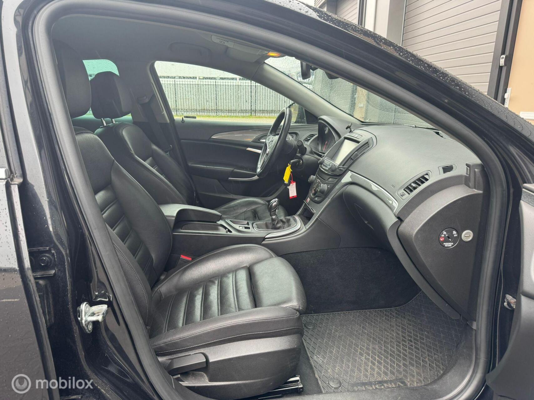 Foto van Opel Insignia Limousine HB