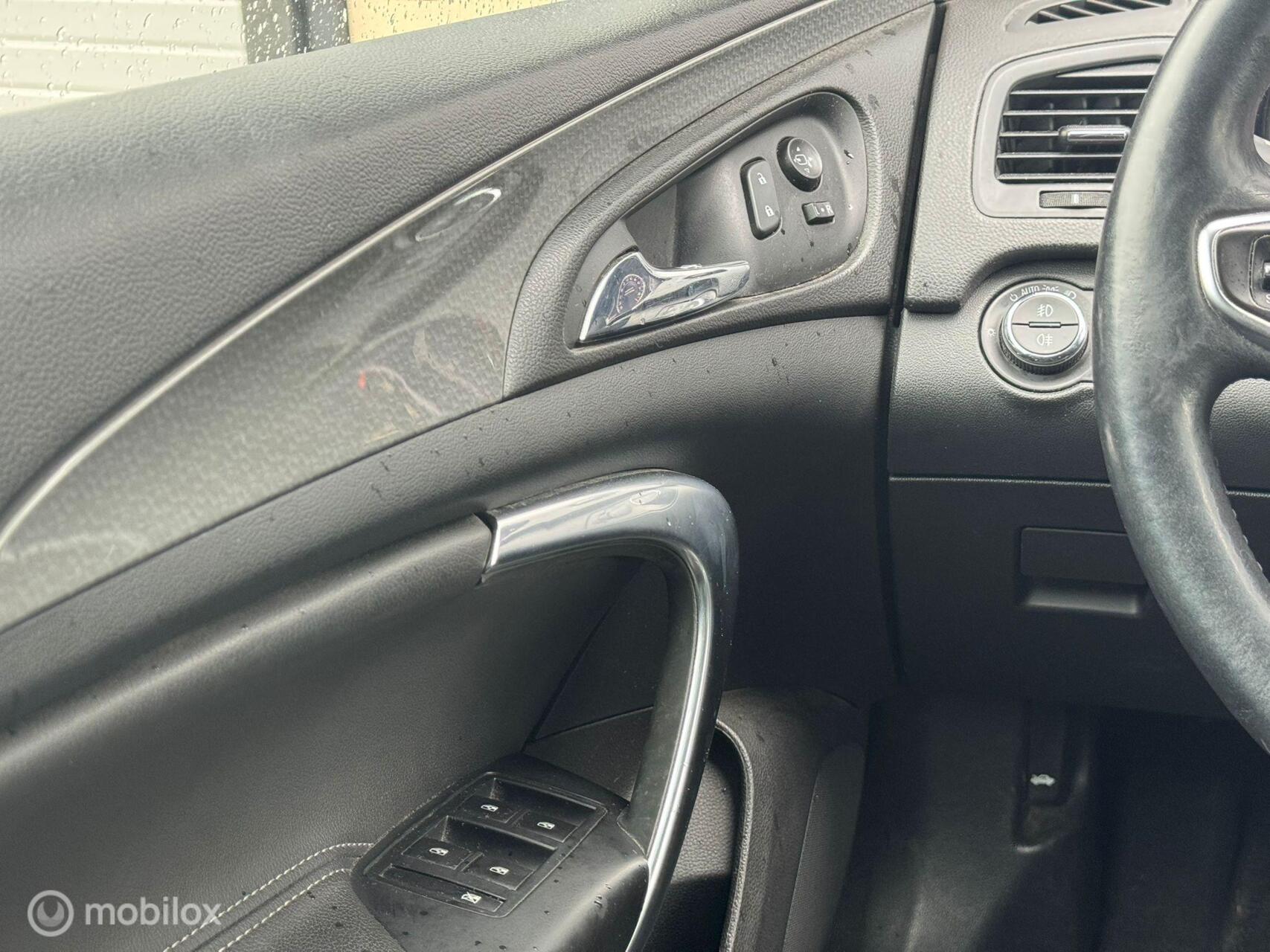 Foto van Opel Insignia Limousine HB