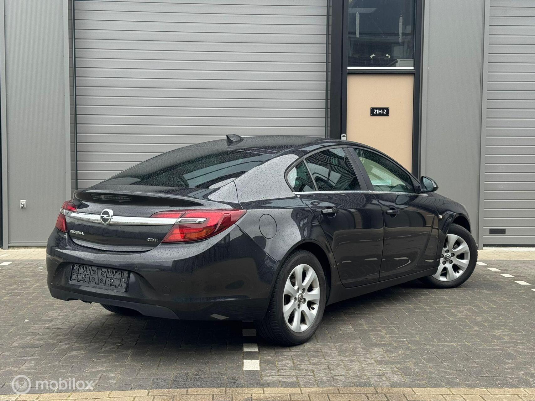 Foto van Opel Insignia Limousine HB