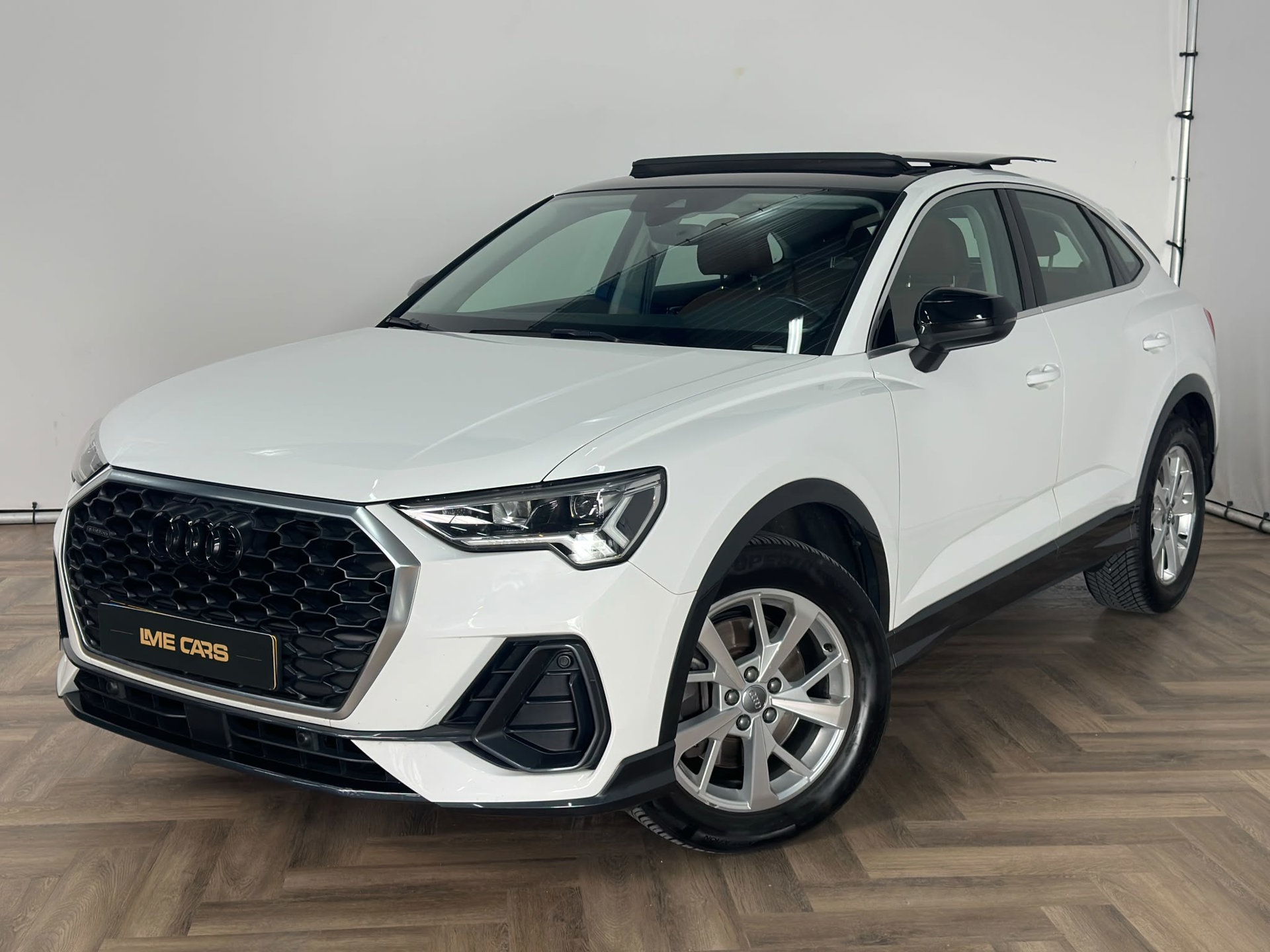 Audi Q3 Sportback 40 TFSI quattro Business Edition|PANO|AUTOMAAT|NAP| 2020 - voorkant