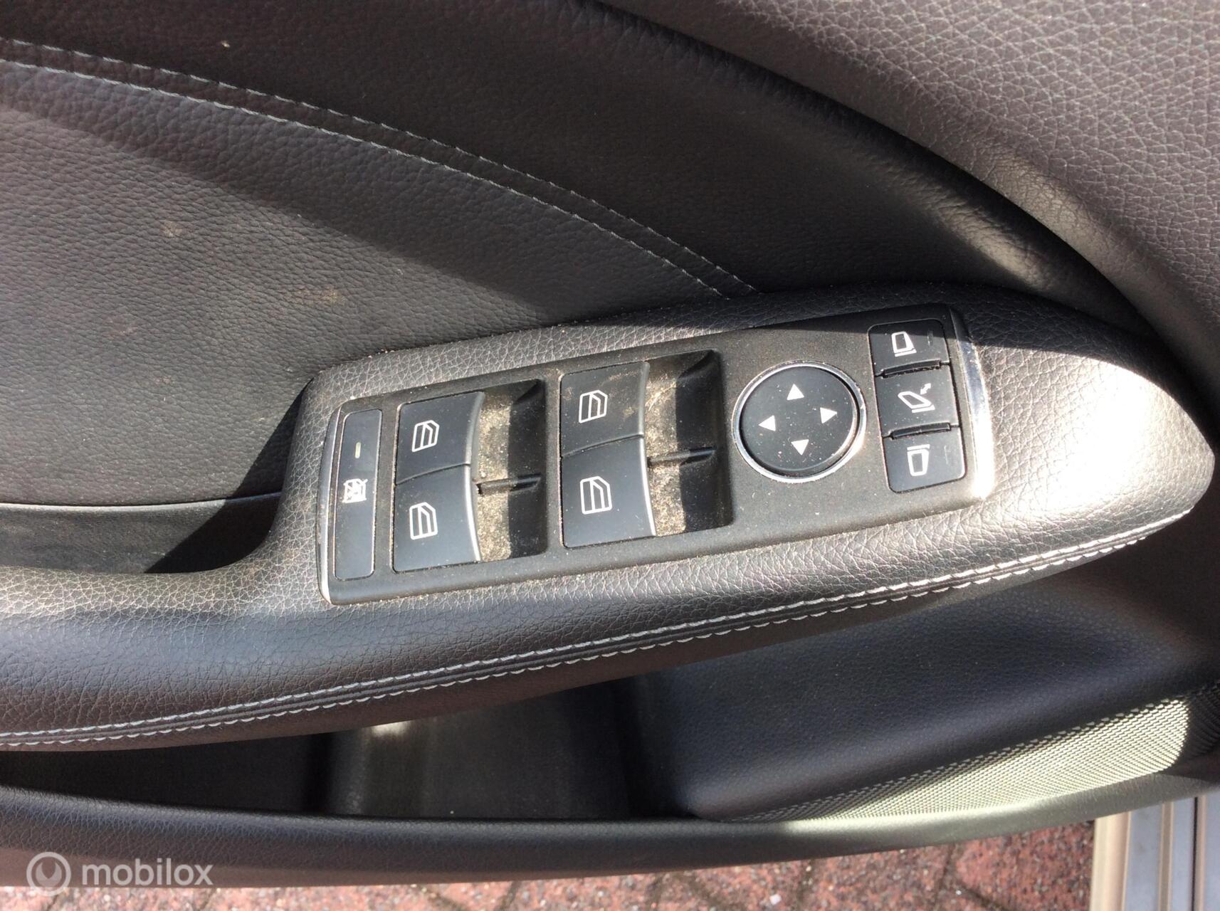 Foto van Mercedes-Benz B 180
