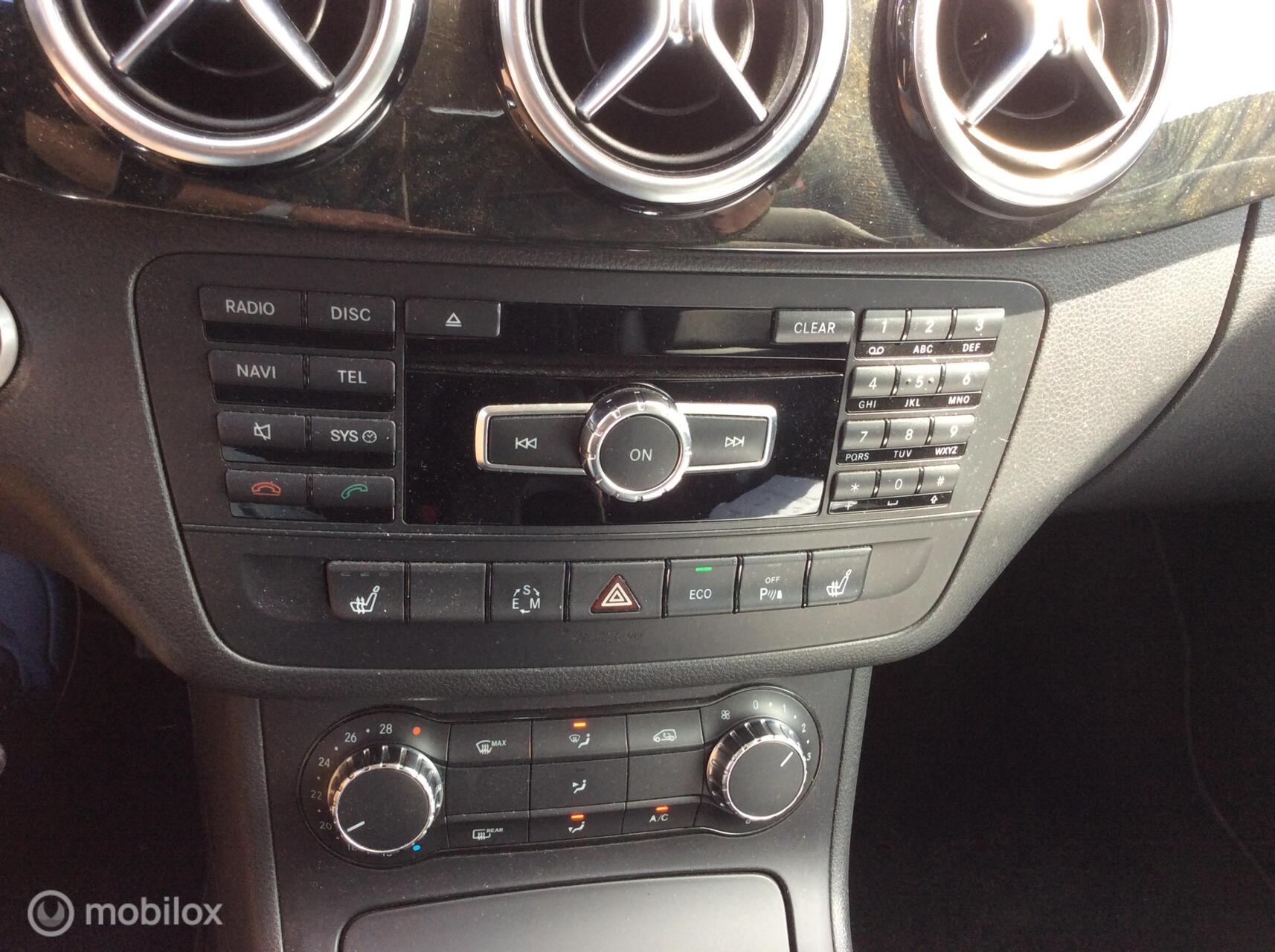 Foto van Mercedes-Benz B 180